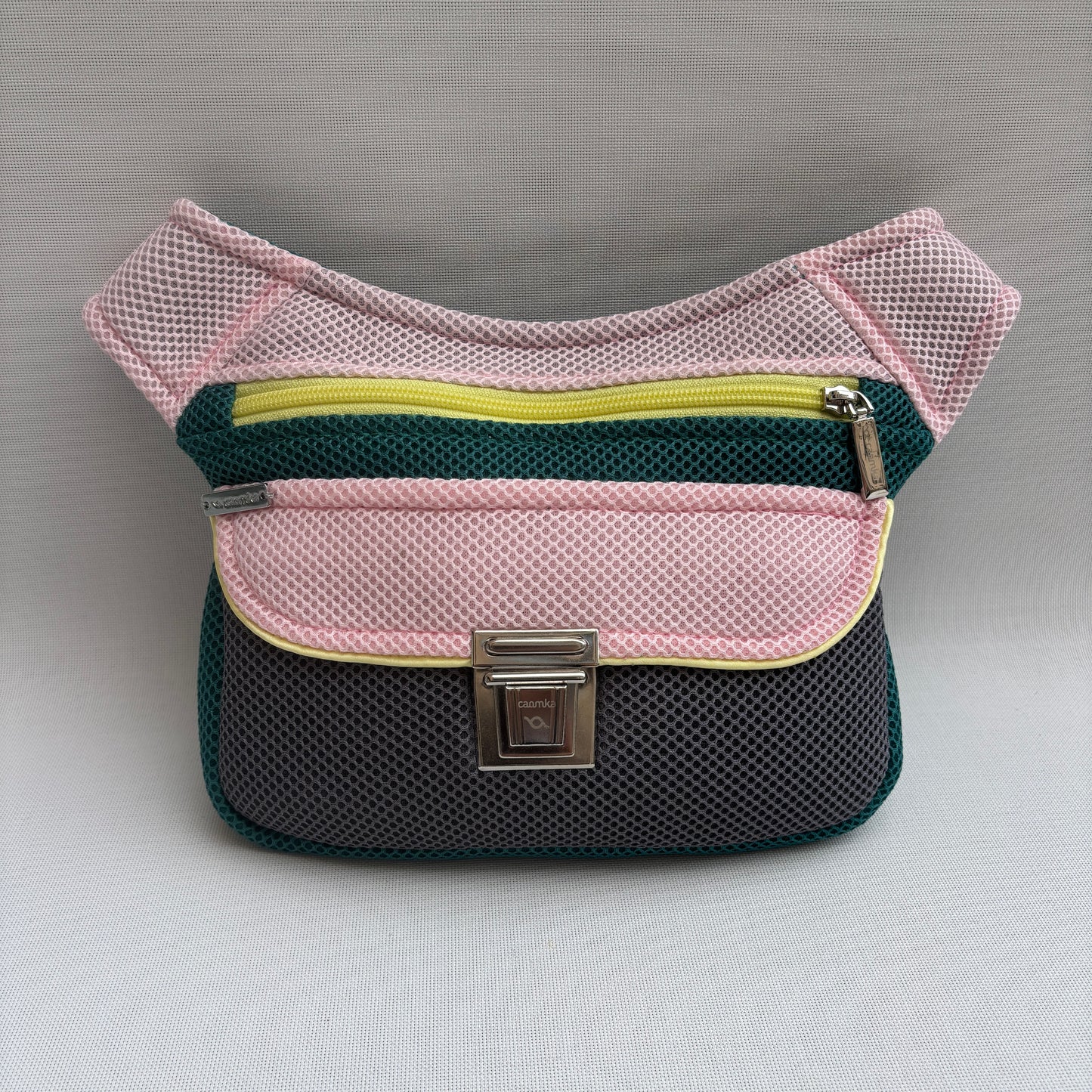 Riñonera "Soft 3D Top Fantasy" · Pieza Única Núm. 18069