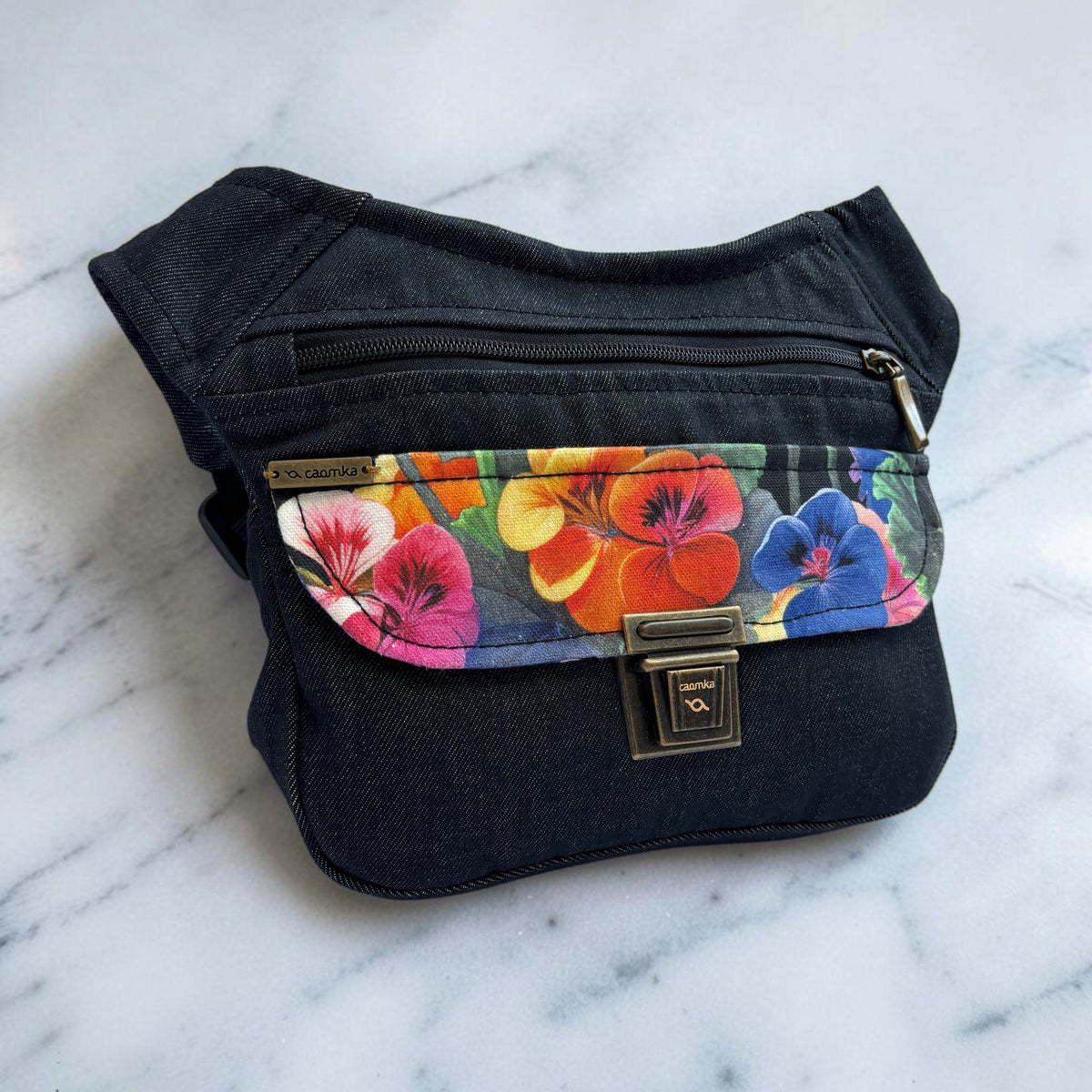 Riñonera Original "Special Black Jeans & Flowers" + Bolsillo trasero · Pieza Única Núm. 19681