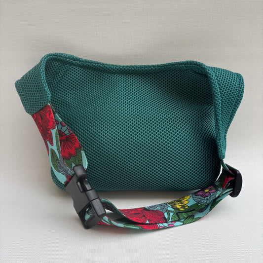 Riñonera "Soft 3D Top Green" · Pieza Única Núm. 18070