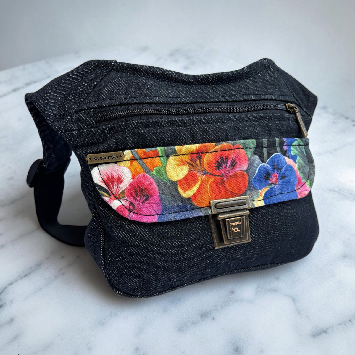 Riñonera Original "Special Black Jeans & Flowers" + Bolsillo trasero · Pieza Única Núm. 19681