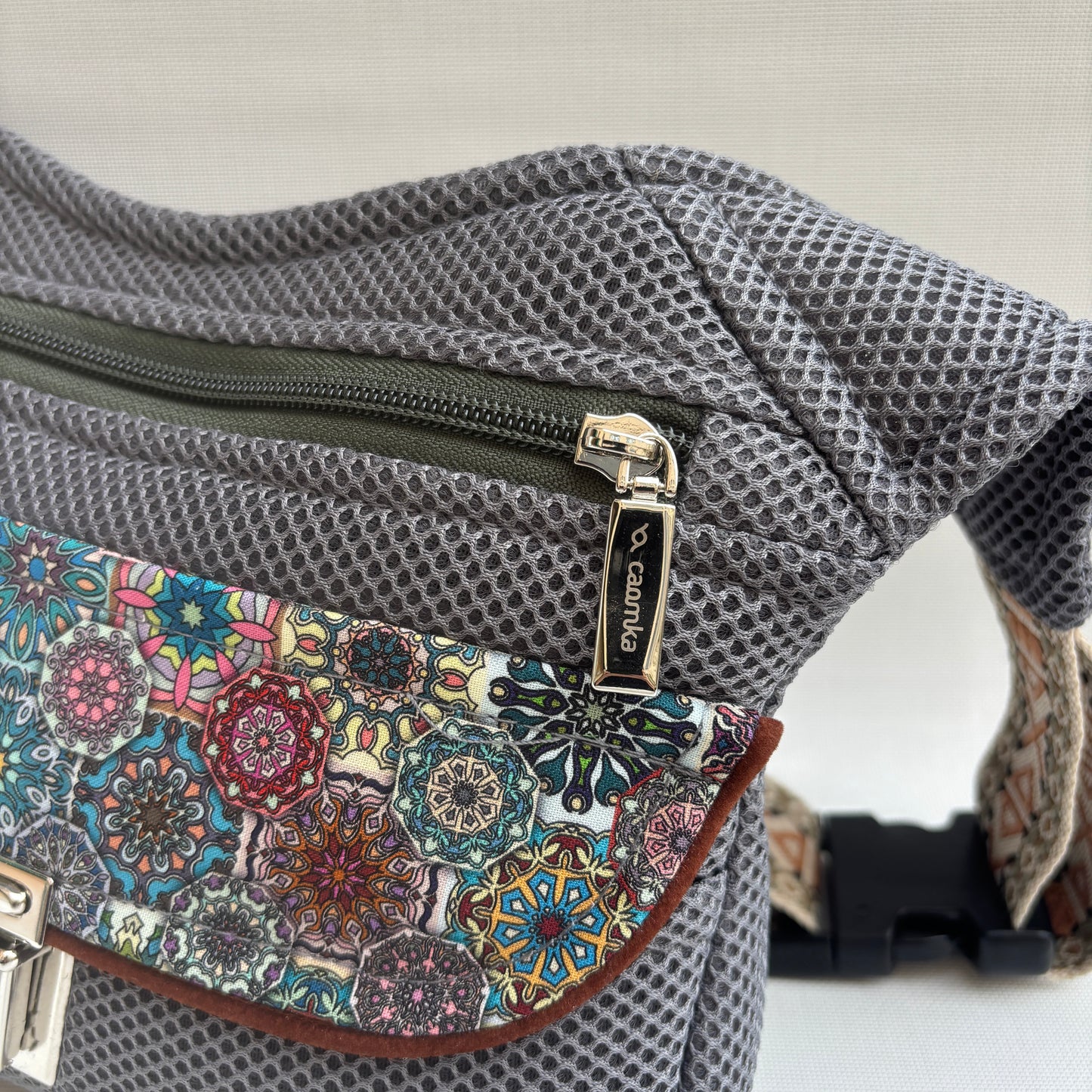 Riñonera "Soft 3D Mandalas Top" + Bolsillo trasero · Pieza Única Núm. 18065