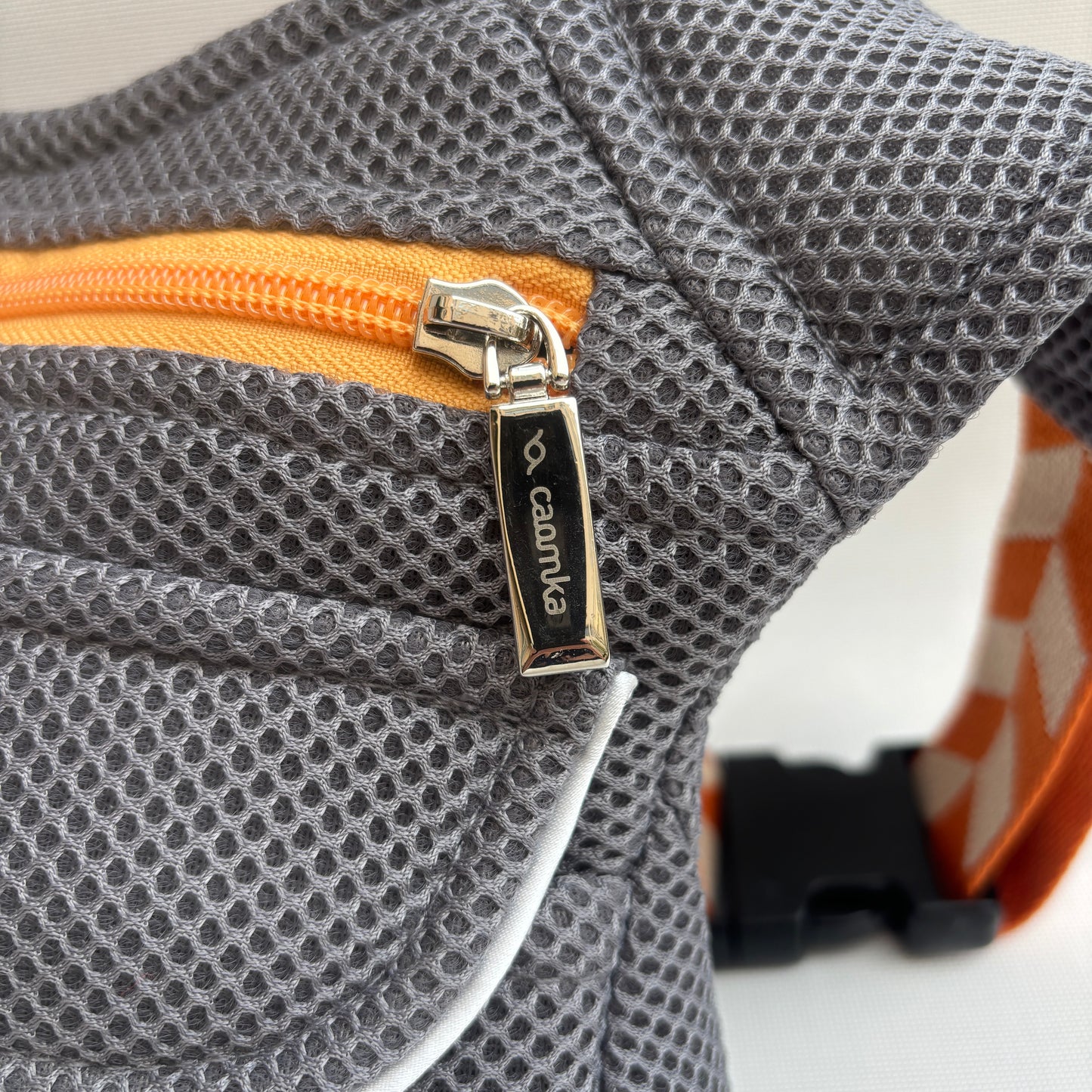 Riñonera "Soft 3D Top" + Bolsillo trasero · Pieza Única Núm. 18063