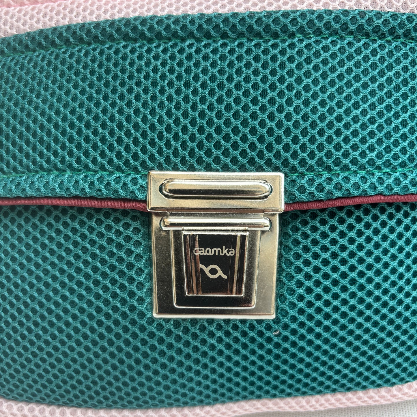 Riñonera "Soft 3D Pink & Green" + Bolsillo trasero · Pieza Única Núm. 18068