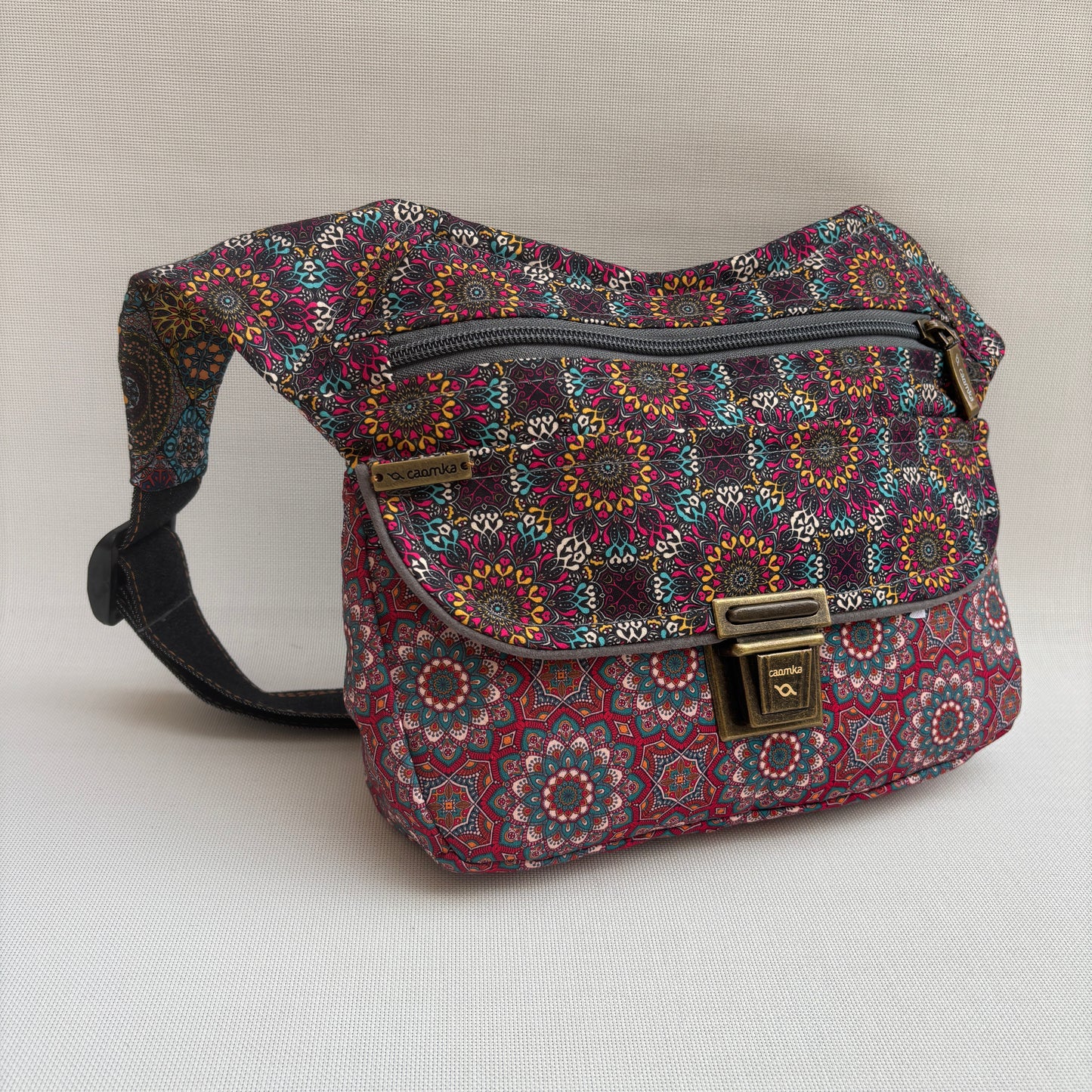 Riñonera "Special Elegant Mandalas" + Bolsillo trasero · Pieza Única Núm. 18151