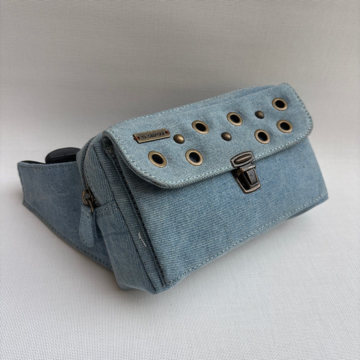 Riñonera Urban Premium · AZUL VAQUERO CLARO · Pieza Exclusiva Núm. 18059