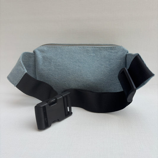 Riñonera Urban Premium · AZUL VAQUERO CLARO · Pieza Exclusiva Núm. 18059