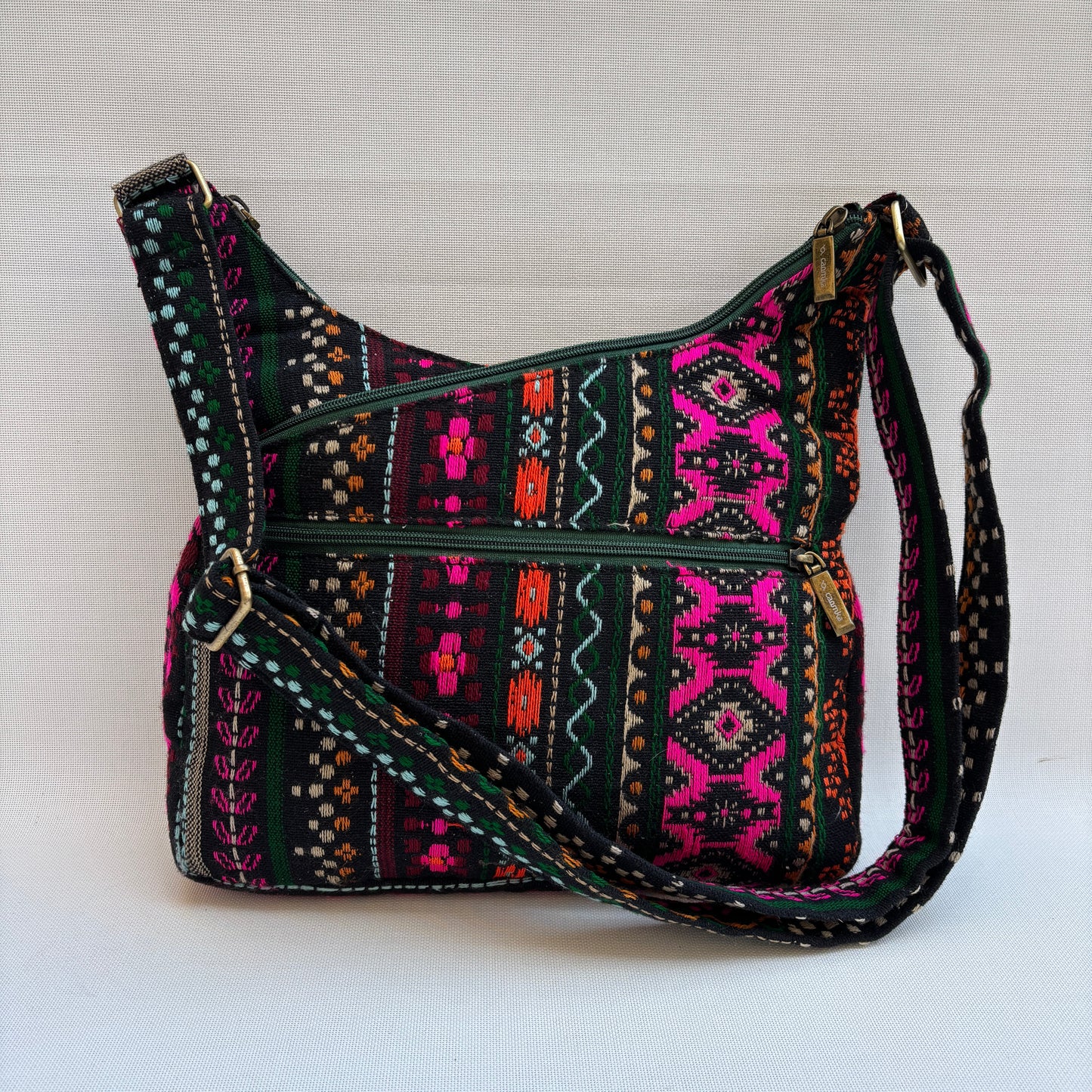 Bolso Bandolera Súper Caomka "Etnical India" · Pieza Única Núm. 18765