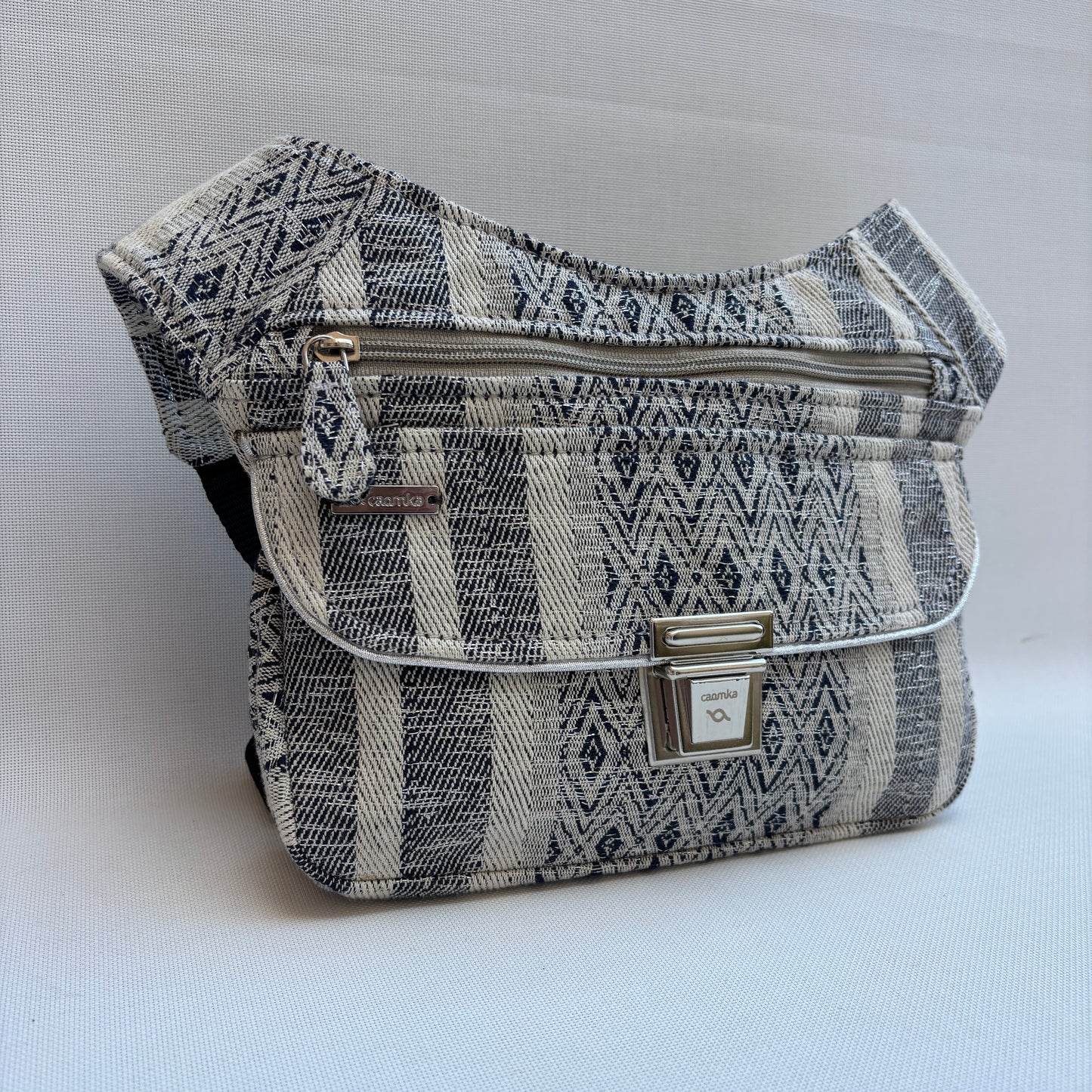 Riñonera "Elegant Silver India" + Bolsillo trasero · Pieza Única Núm. 18820