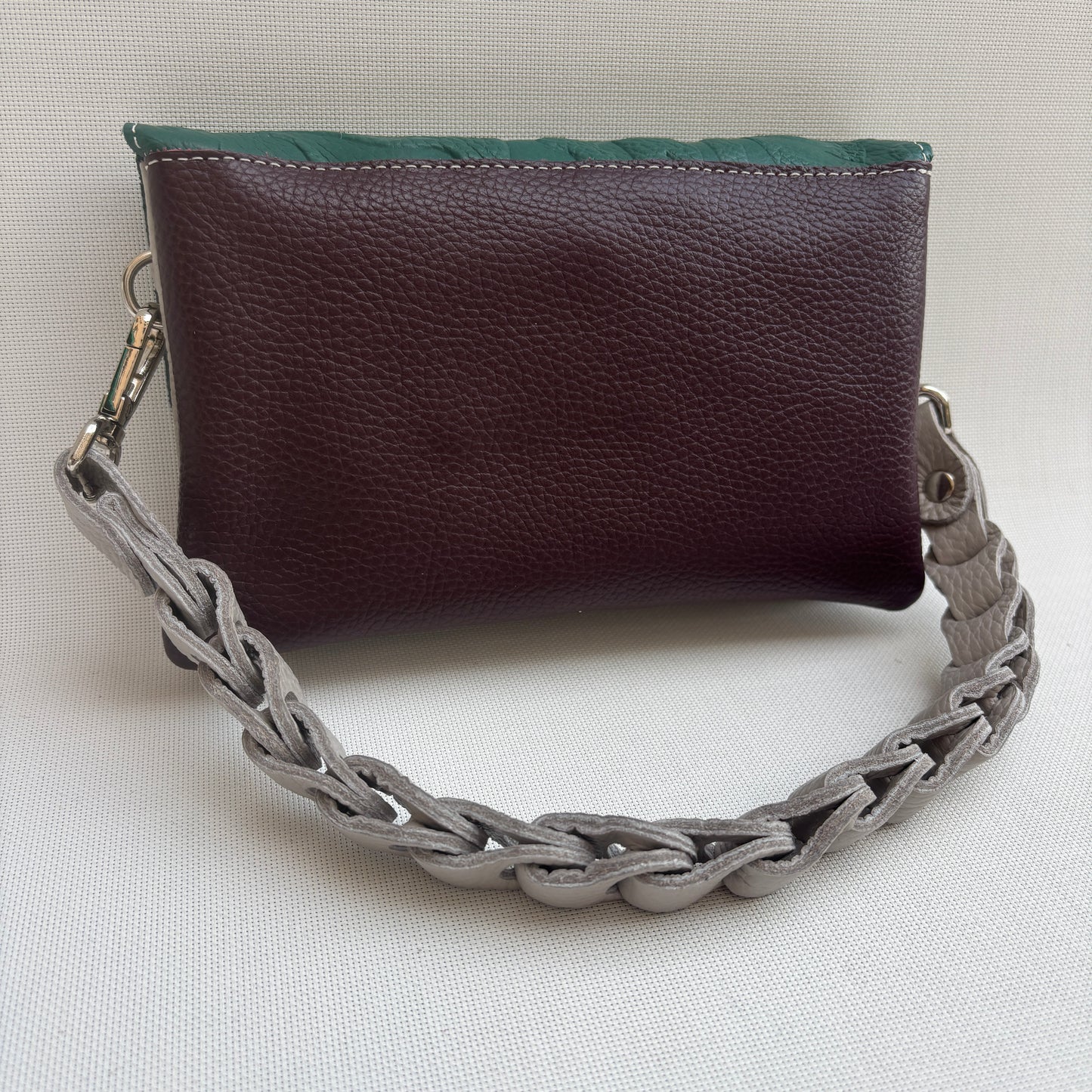 Riñonera multifunción ELEGANT NANO "Green & Burdeos" · Piel · Pieza Exclusiva Núm. 18075