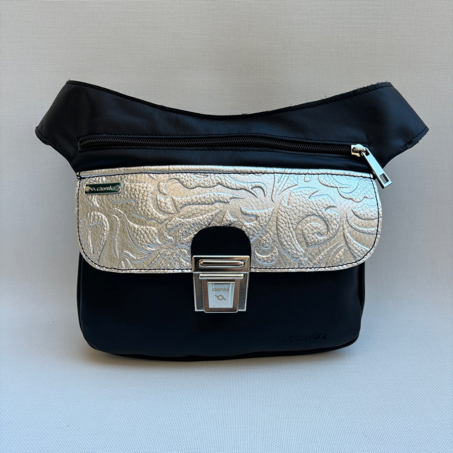 Riñonera "Special Black Silver" · Piel - Cuero · Pieza Exclusiva Núm. 15674