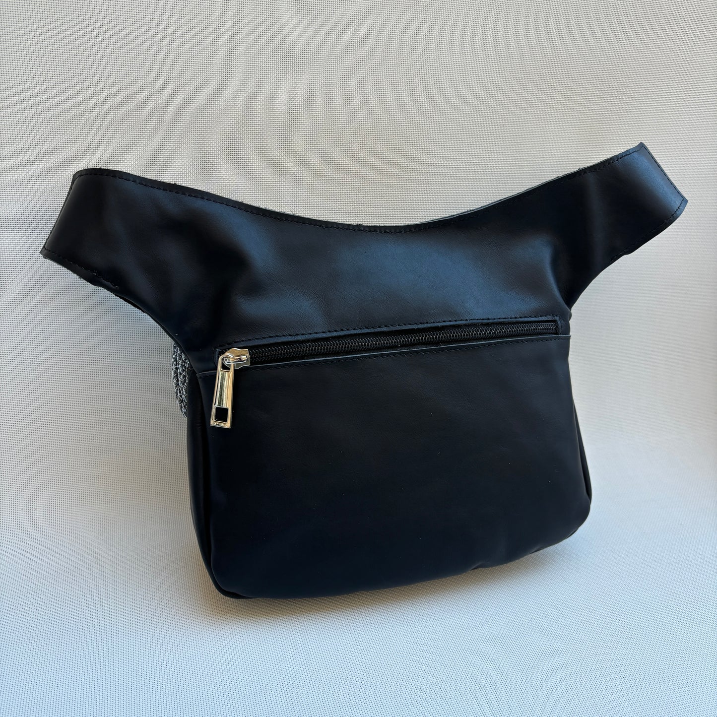 Riñonera "Special Black Silver" · Piel - Cuero · Pieza Exclusiva Núm. 15674