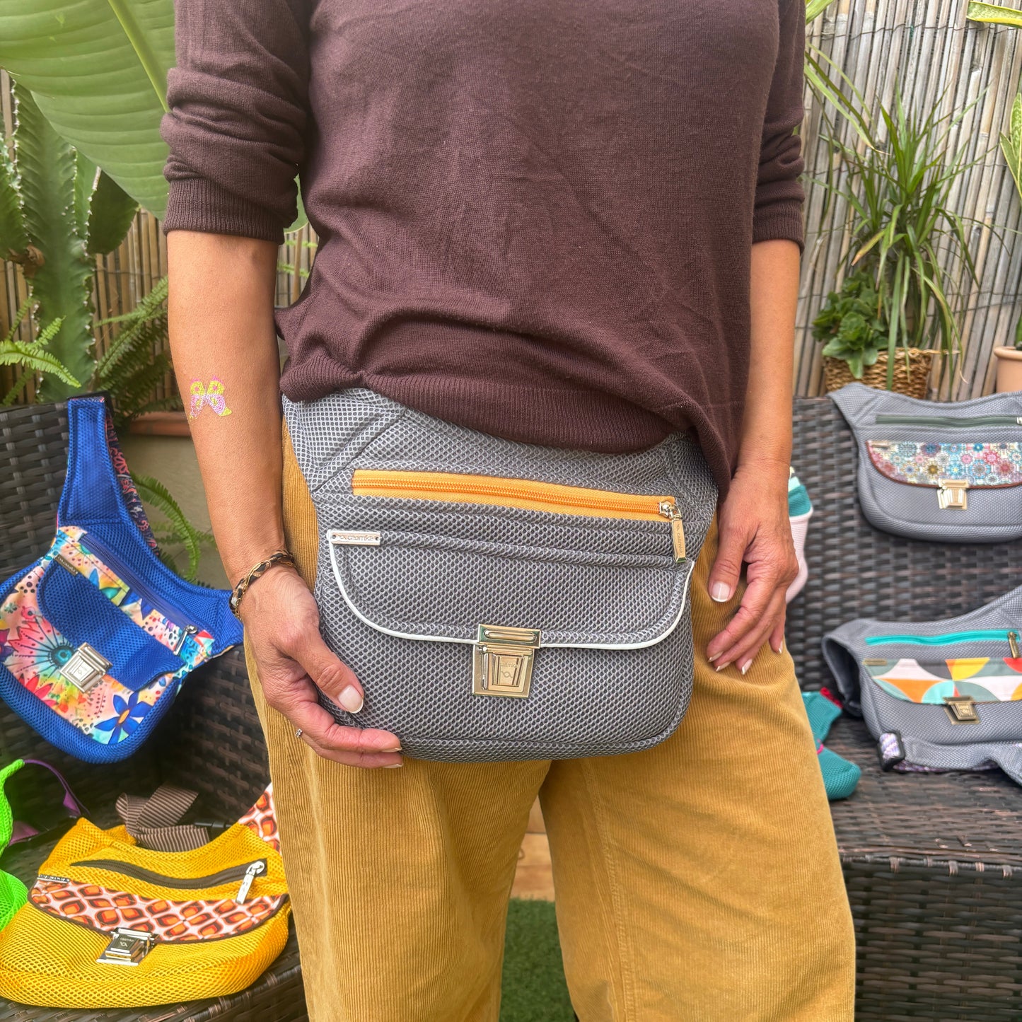 Riñonera "Soft 3D Top" + Bolsillo trasero · Pieza Única Núm. 18063