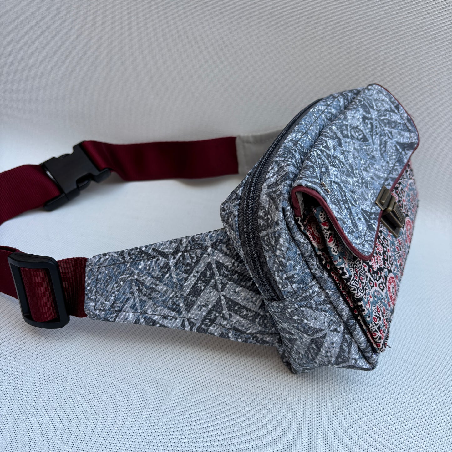 Riñonera Urban "Special Tribal Grey" · Pieza Única Núm. 18821