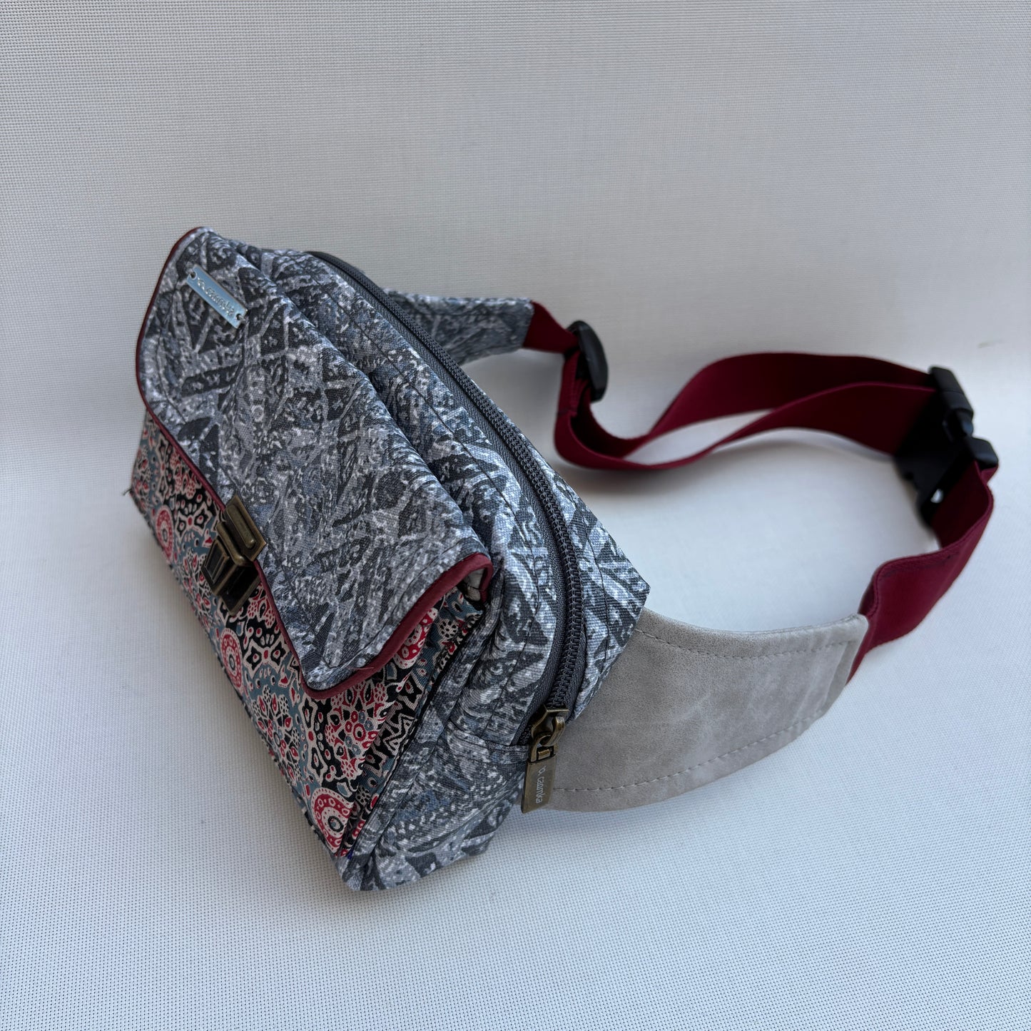 Riñonera Urban "Special Tribal Grey" · Pieza Única Núm. 18821