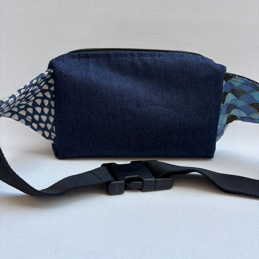 Riñonera Urban "Special Japanese Waves" · Pieza Única Núm. 18782