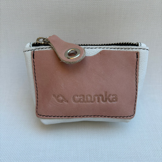 Monedero Wink CAOMKA · Piel natural · Pieza Exclusiva Núm. 15632