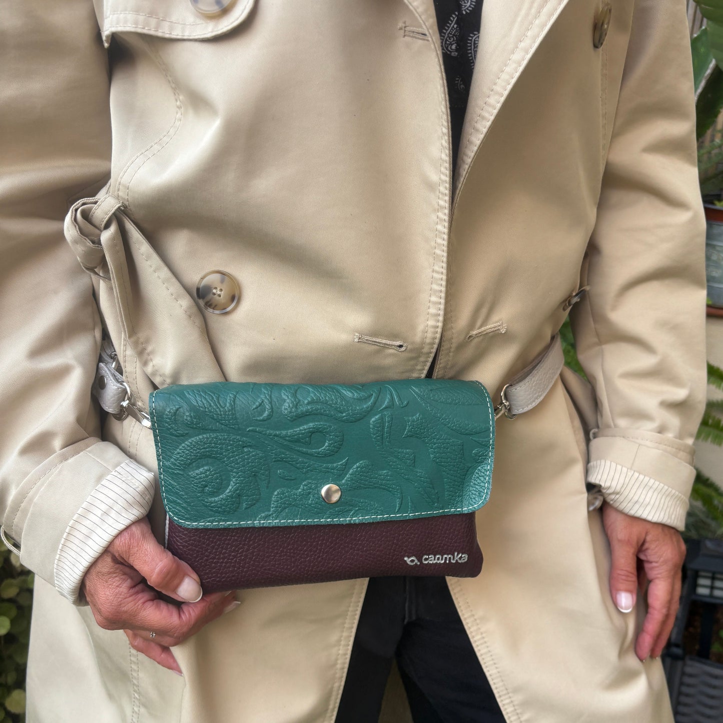 Riñonera multifunción ELEGANT NANO "Green & Burdeos" · Piel · Pieza Exclusiva Núm. 18075
