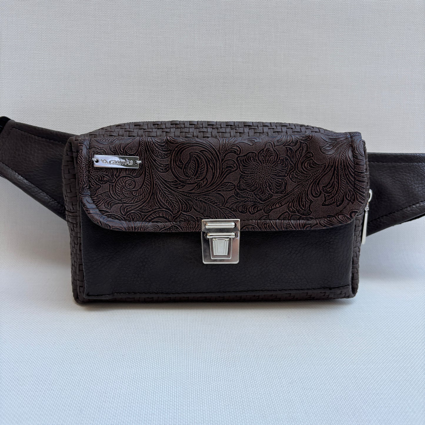 Riñonera Urban "Elegant Brown Top" · Polipiel · Pieza Única Núm. 18828