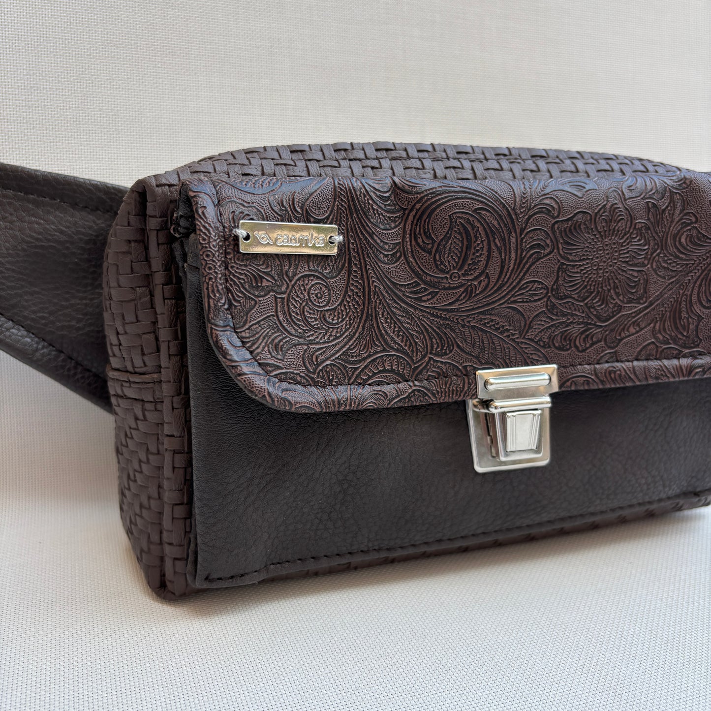 Riñonera Urban "Elegant Brown Top" · Polipiel · Pieza Única Núm. 18828