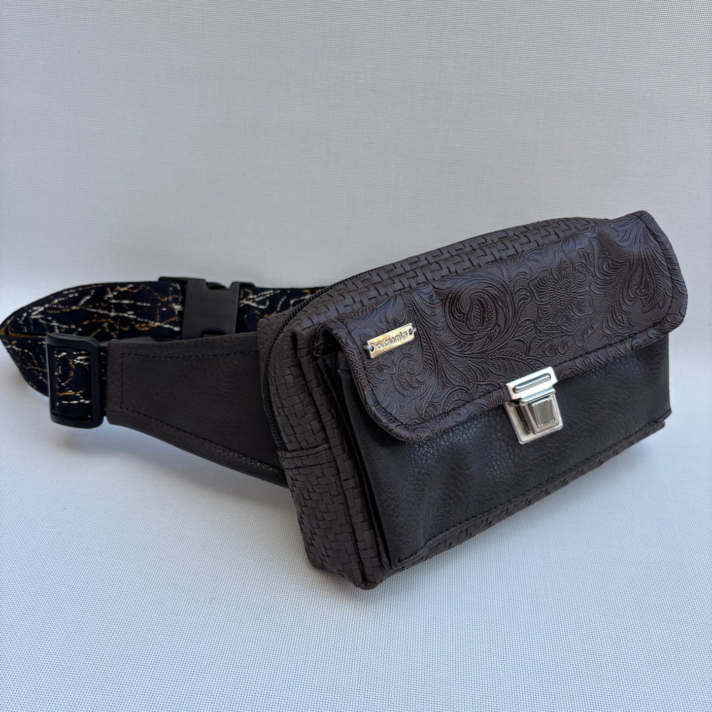 Riñonera Urban "Elegant Brown Top" · Polipiel · Pieza Única Núm. 18828