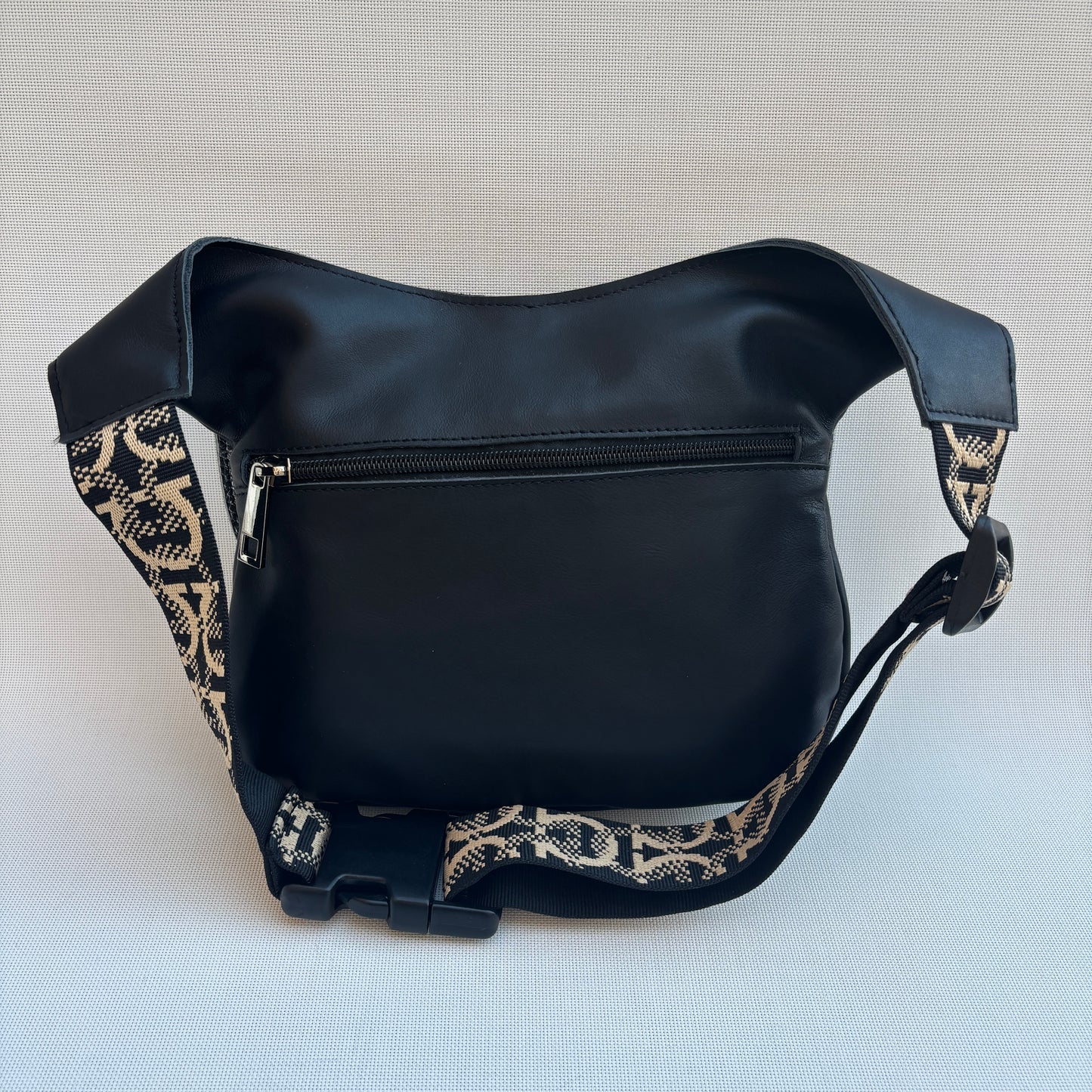 Riñonera "Special Black Silver Top" · Piel - Cuero · Pieza Única Núm. 16619