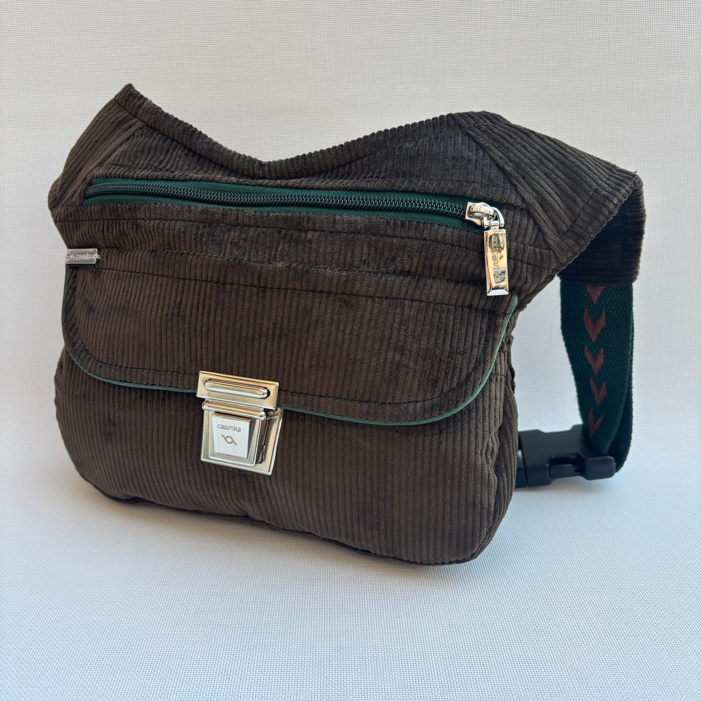 Riñonera "Especial Marrón Top" + Bolsillo trasero · Micro Pana · Pieza Única Núm. 16604