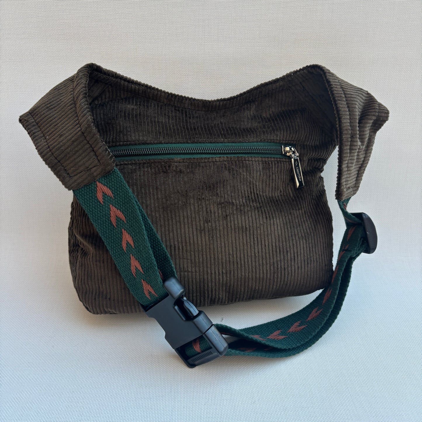 Riñonera "Especial Marrón Top" + Bolsillo trasero · Micro Pana · Pieza Única Núm. 16604