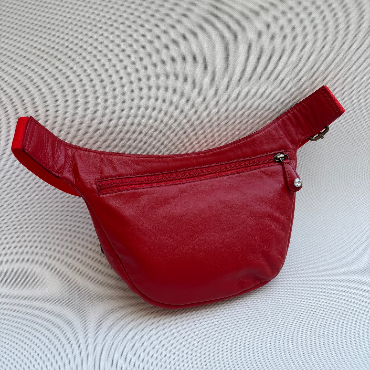 Riñonera Luna "Special Red Luxury" Silver · Piel · Pieza Exclusiva Núm. 18789