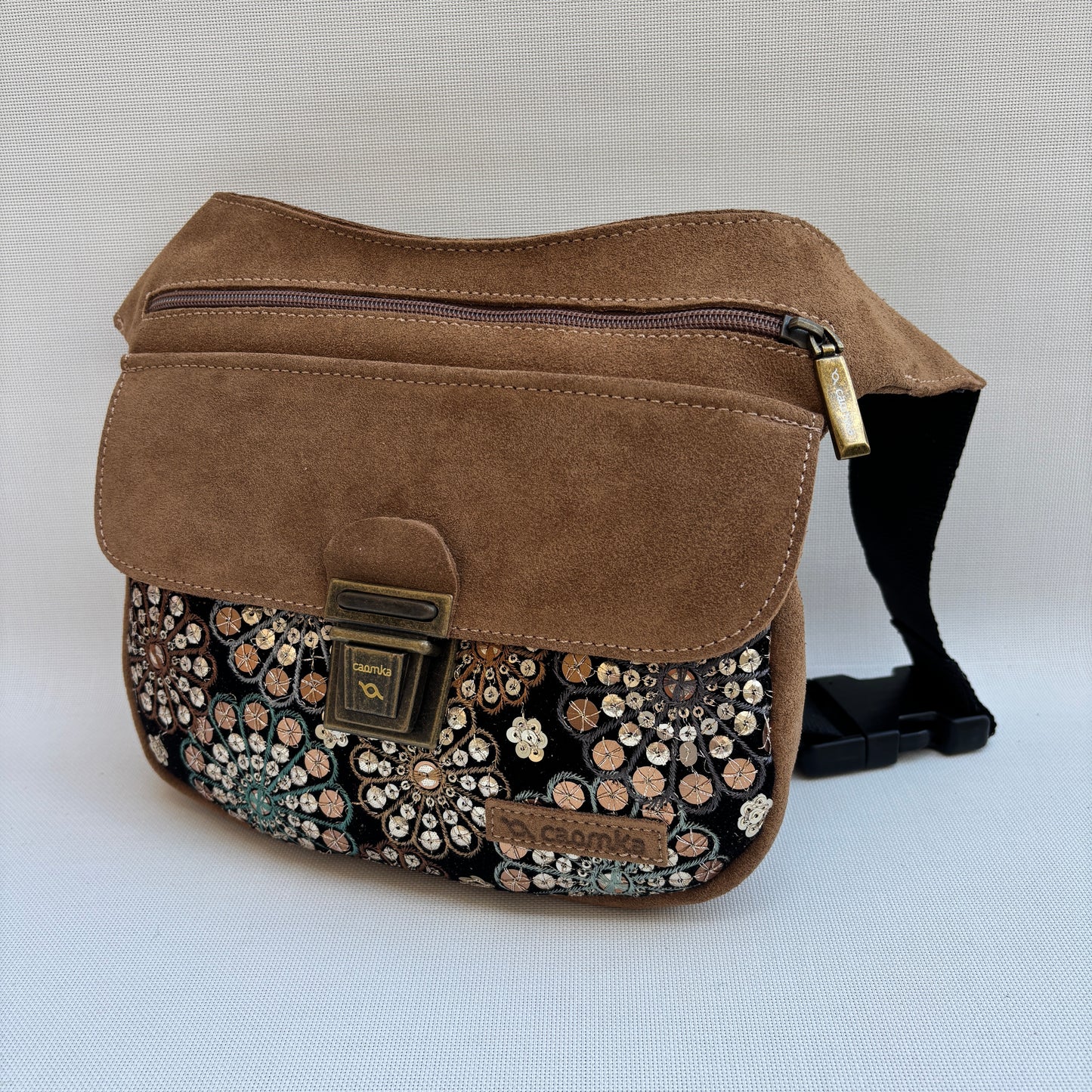 Riñonera "Special Mandalas" Camel · Piel · Pieza Exclusiva Núm. 17415