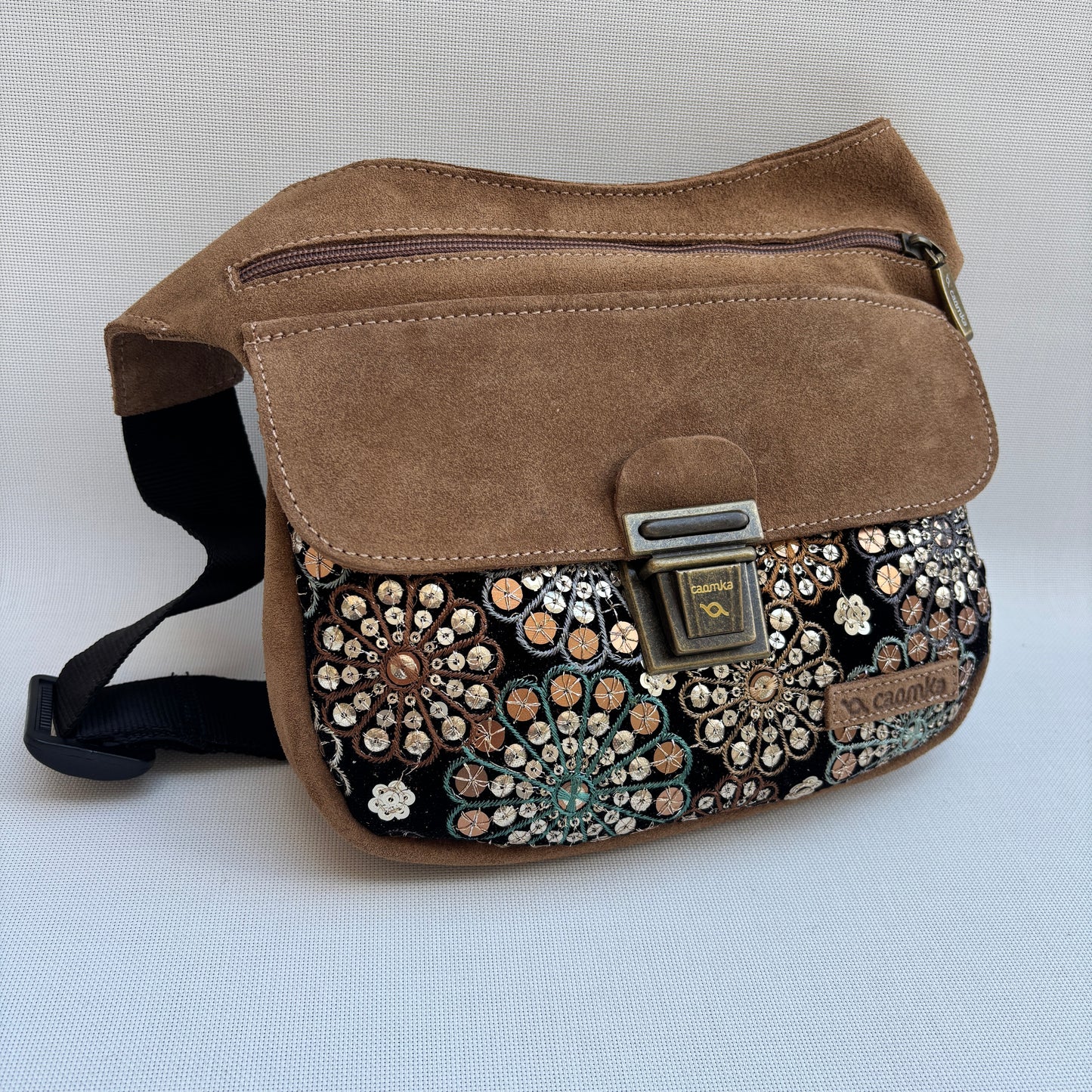 Riñonera "Special Mandalas" Camel · Piel · Pieza Exclusiva Núm. 17415