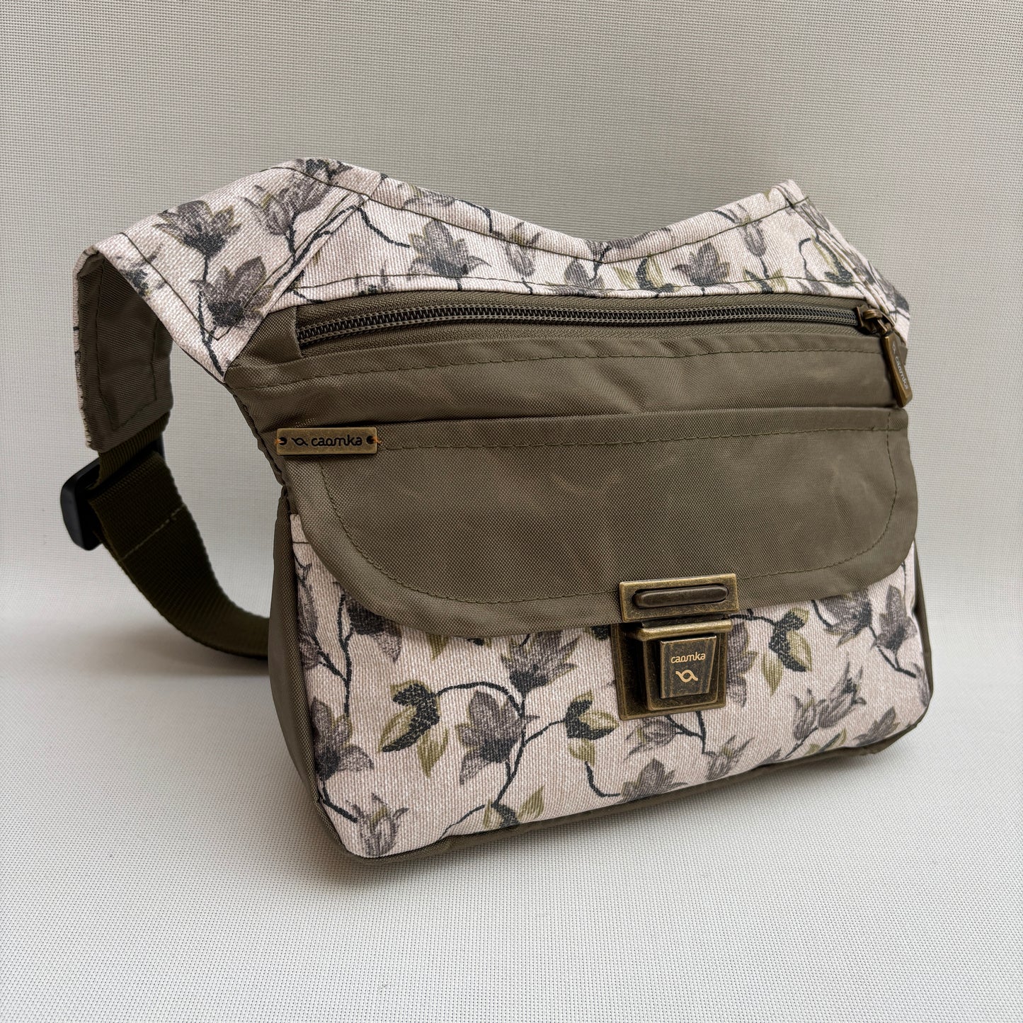 Riñonera "Special Olive Magnolia" · Impermeable · + Bolsillo trasero · Pieza Única Núm. 18132
