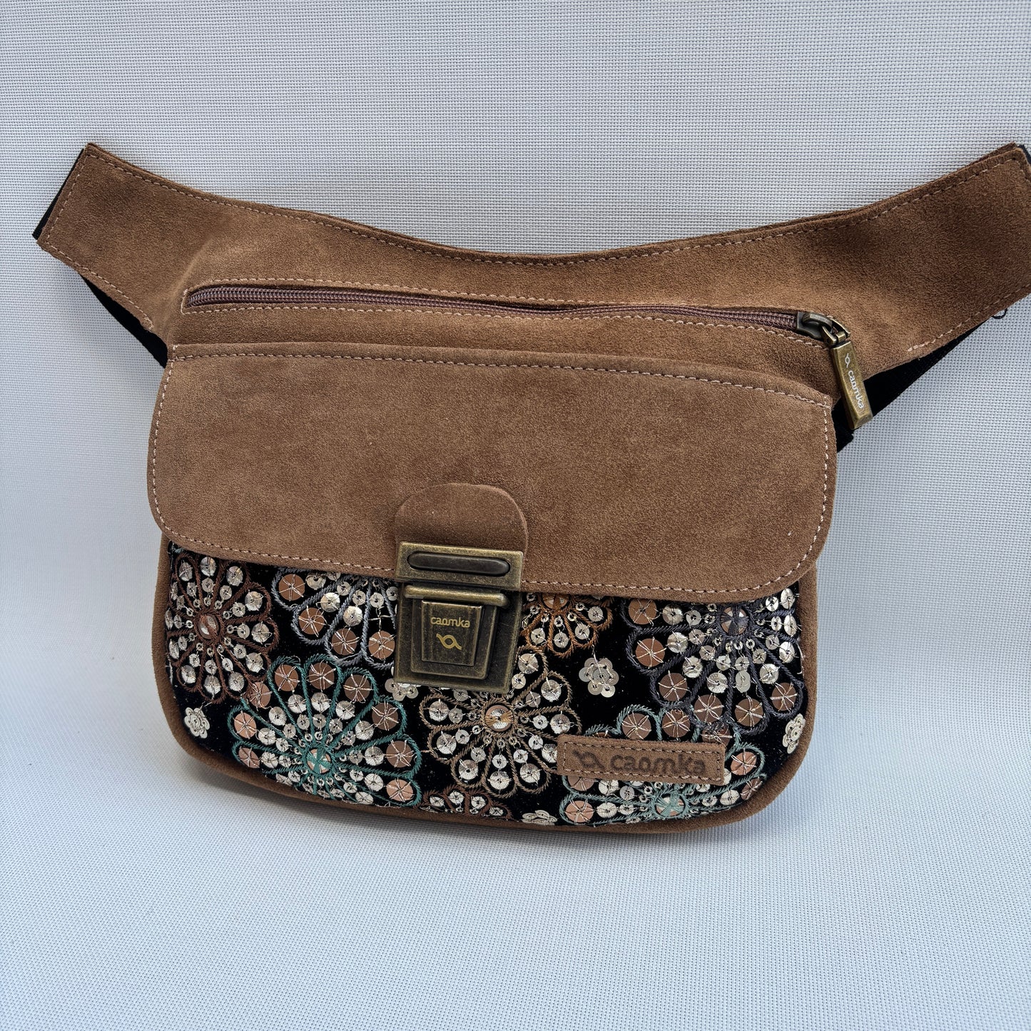 Riñonera "Special Mandalas" Camel · Piel · Pieza Exclusiva Núm. 17415