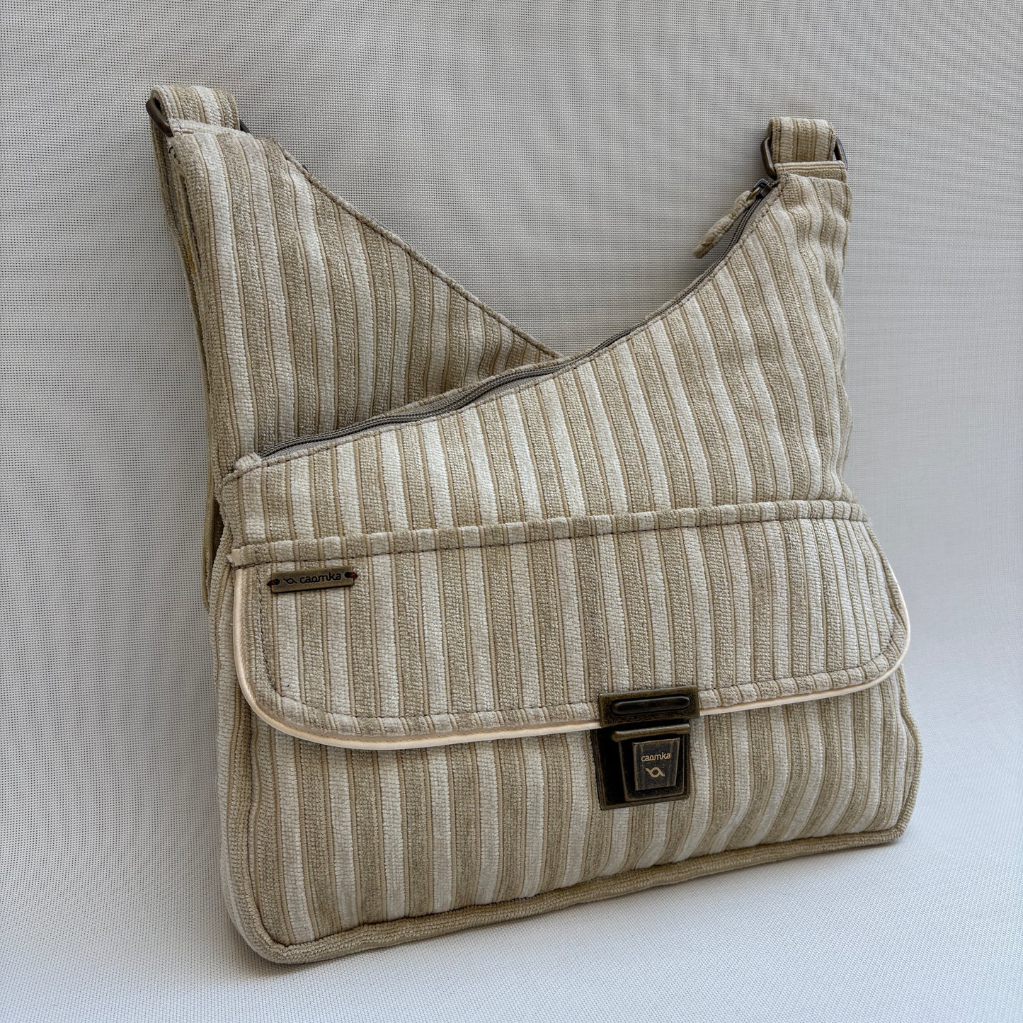 Bolso Bandolera Súper Caomka "Natural Soft Sand" · Pieza Única Núm. 18806