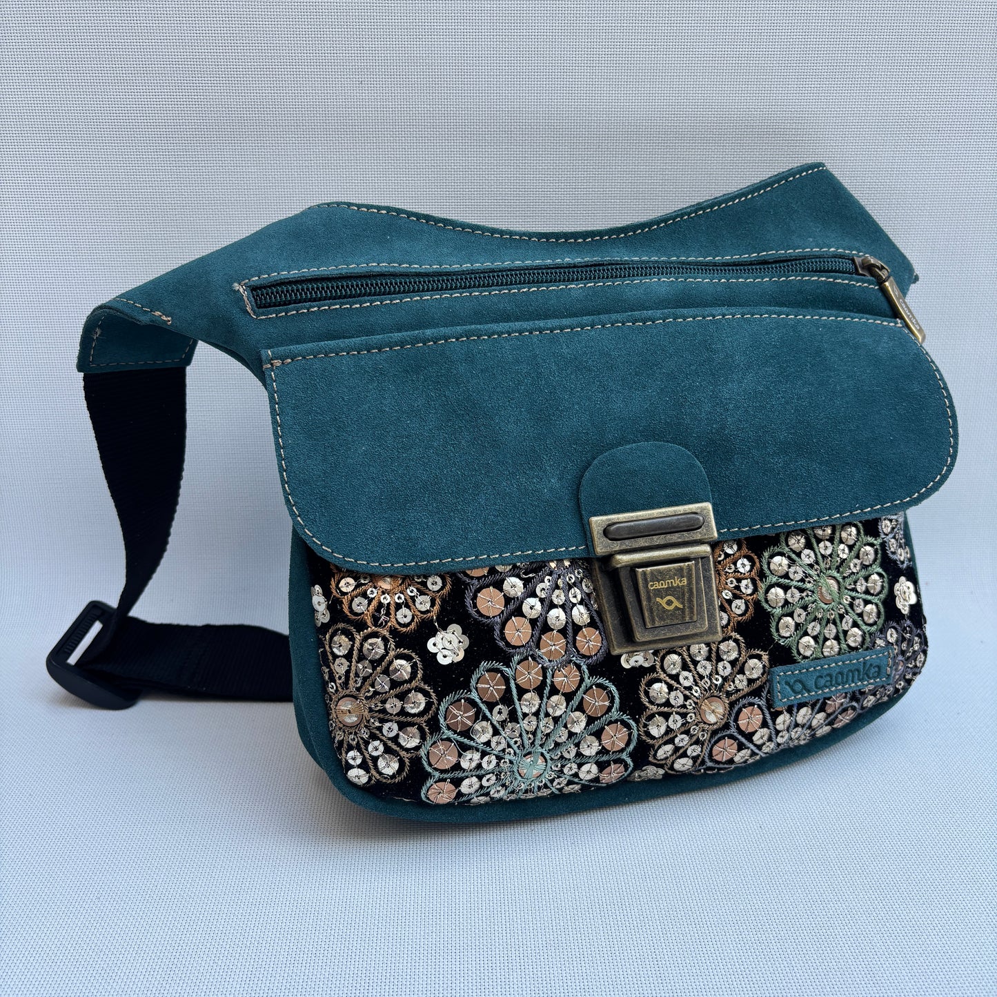 Riñonera "Special Mandalas" Verde · Piel · Pieza Exclusiva Núm. 17416
