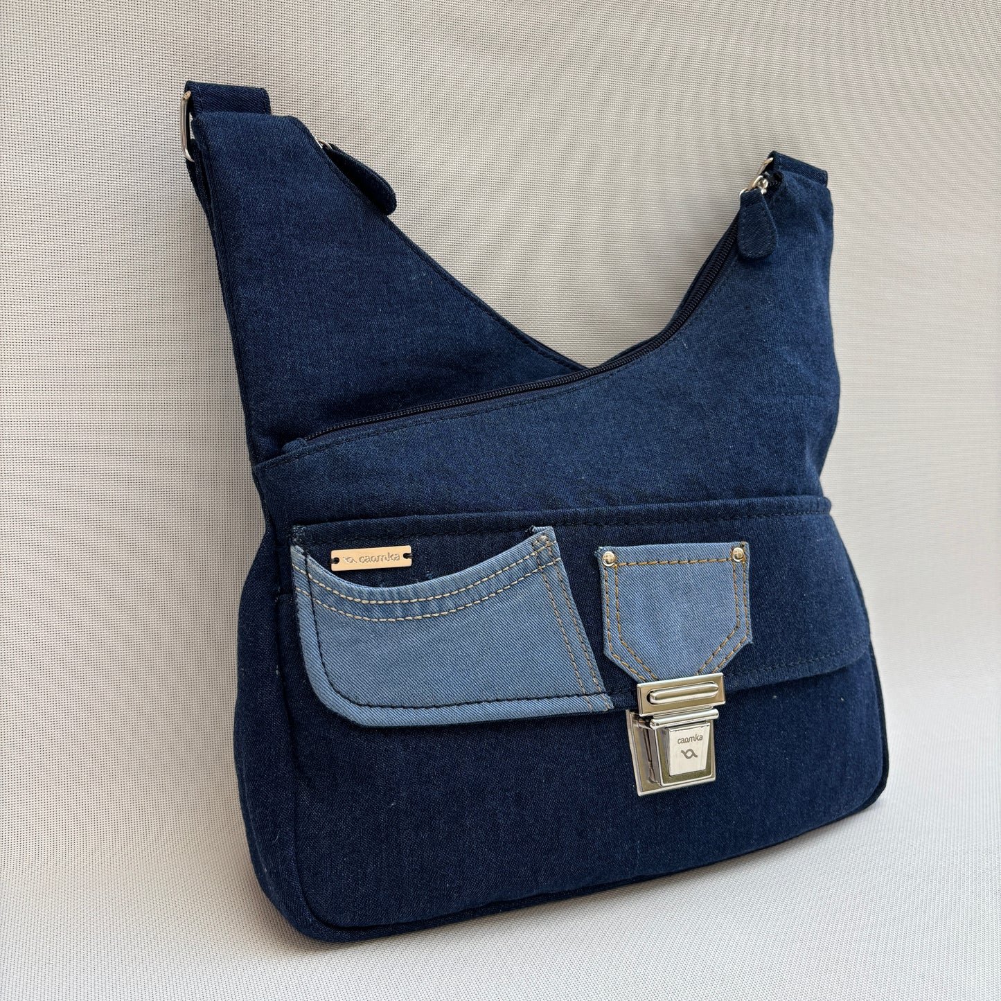 Bolso Bandolera Súper Caomka "Denim Dual Soul" · Pieza Única Núm. 18807