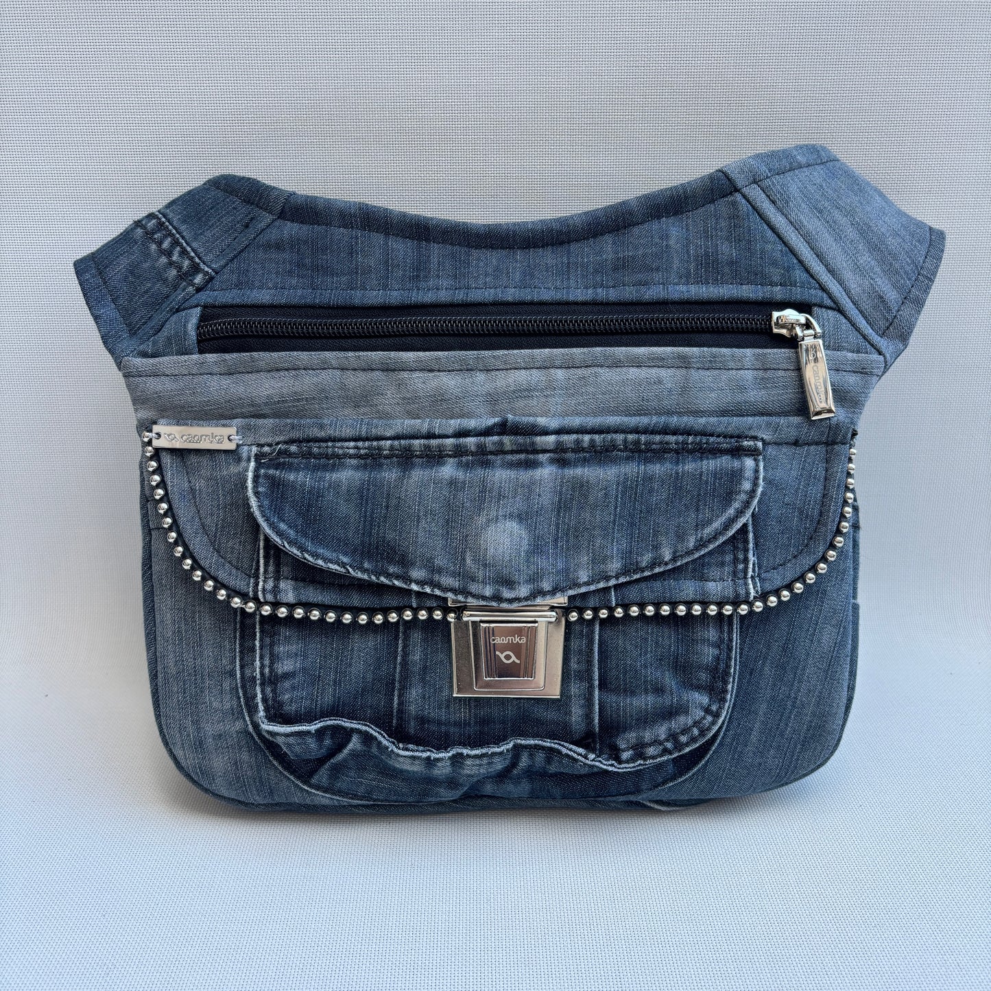 Riñonera "Special Top" ♻️ Jeans Recycled ♻️ · Pieza Única Núm. 17392