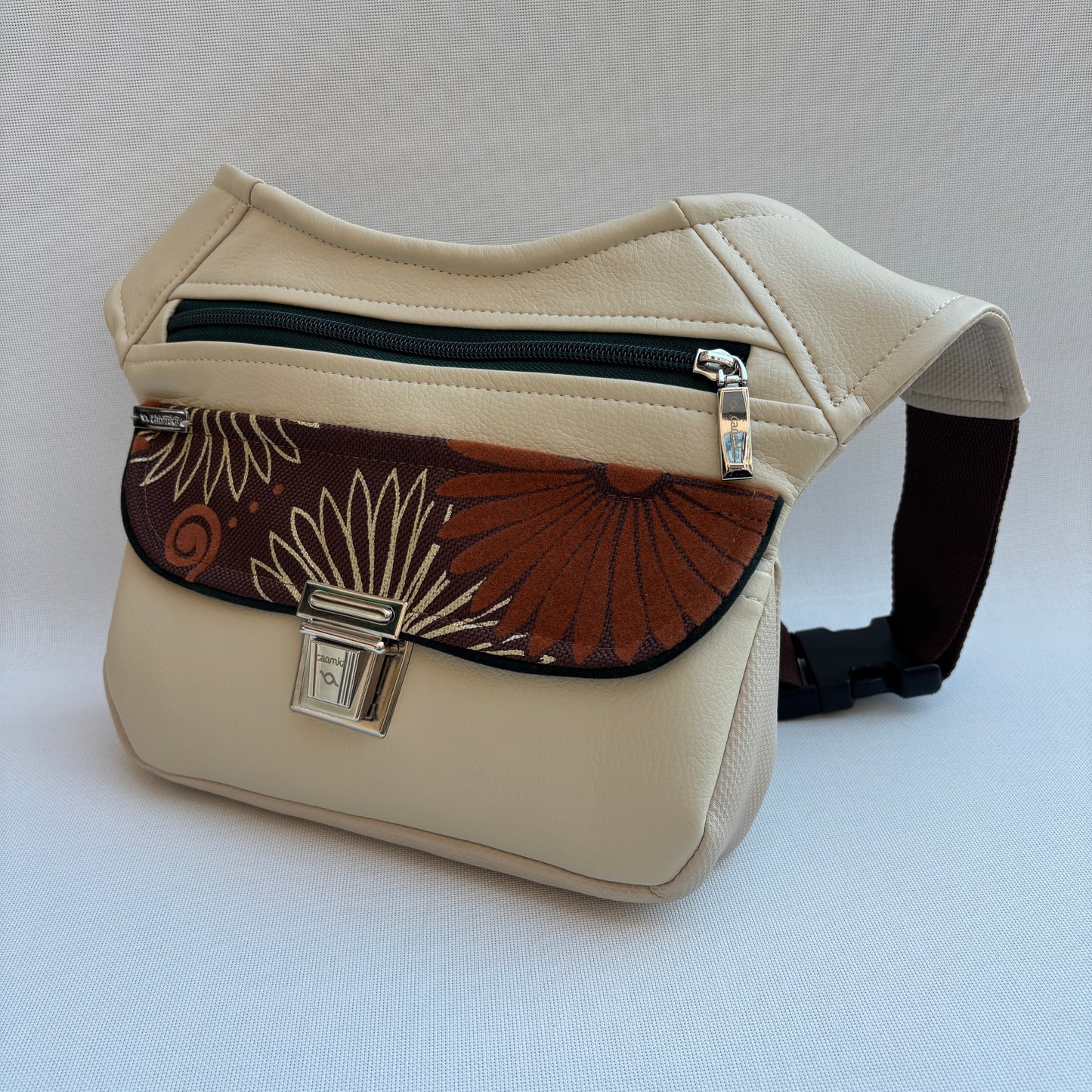 Riñonera Beige & Sweet Flowers + Bolsillo trasero · Polipiel · Pieza Única Núm. 16625