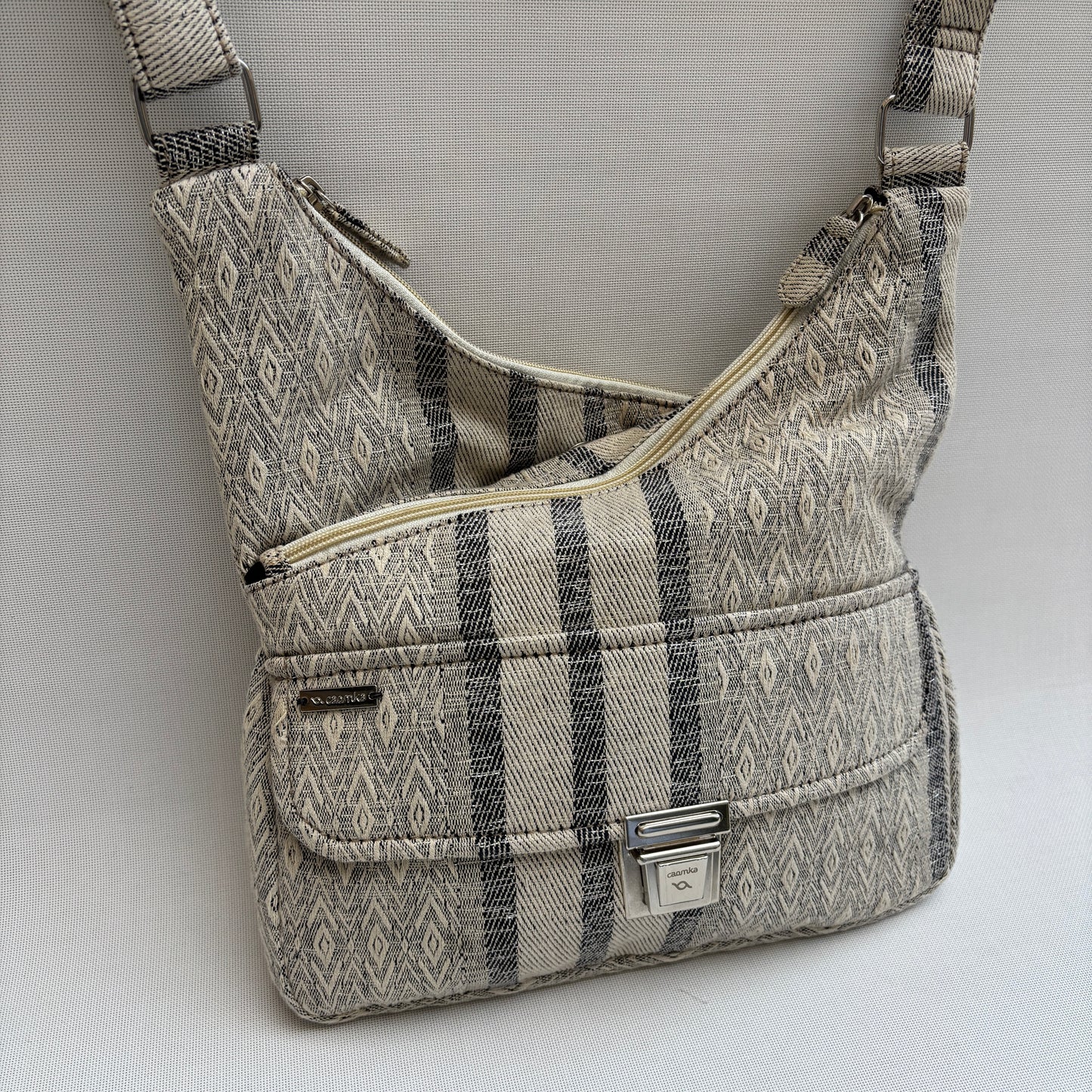 Bolso Bandolera Súper Caomka "Urban Sand Lines" · Pieza Única Núm. 18810