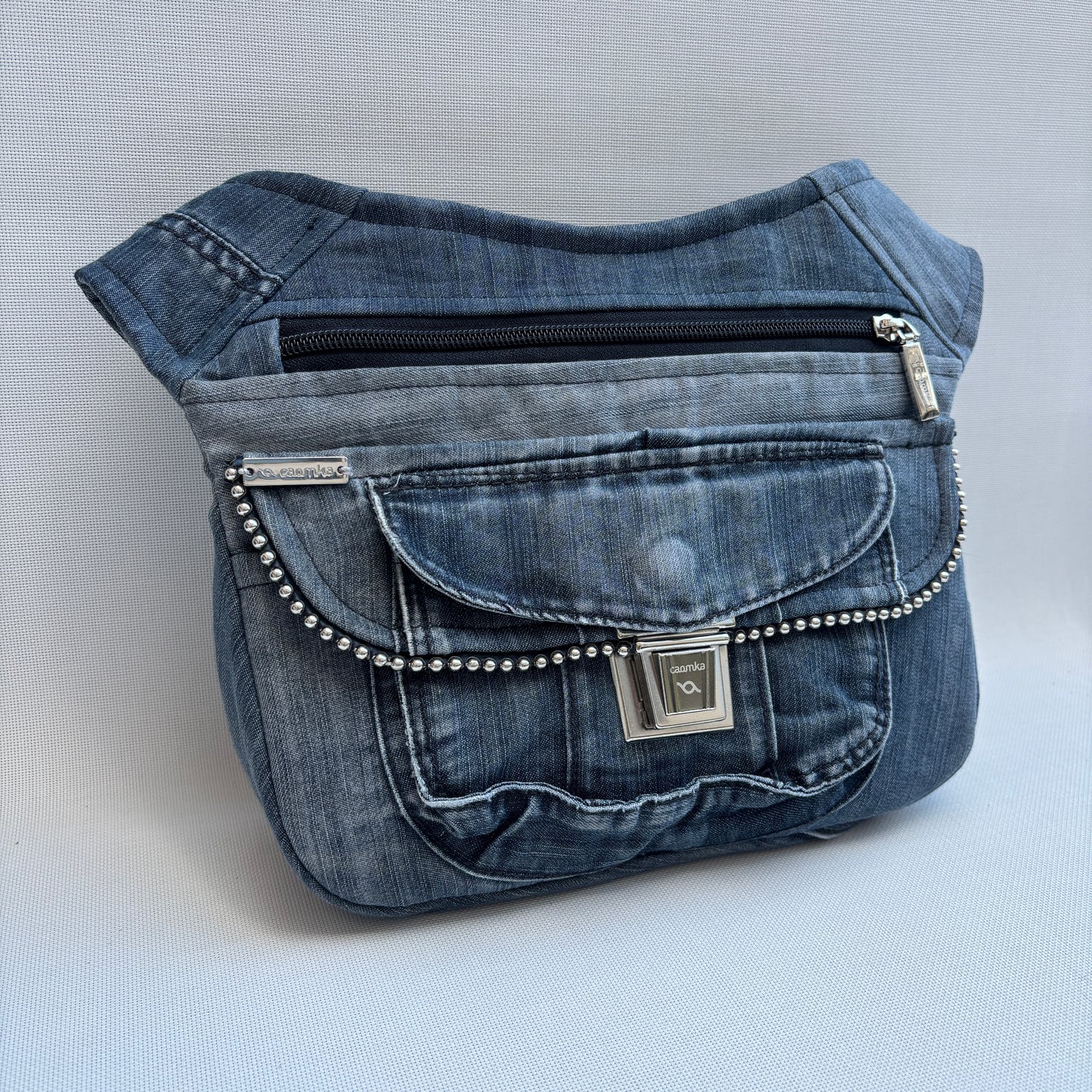 Riñonera "Special Top" ♻️ Jeans Recycled ♻️ · Pieza Única Núm. 17392