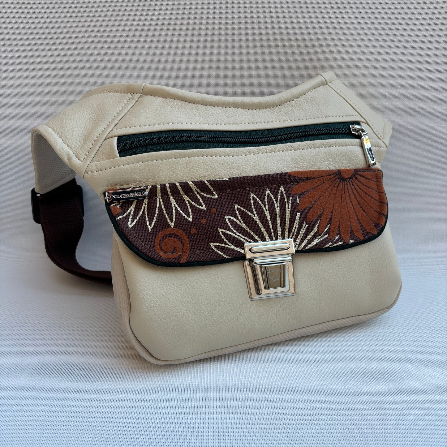 Riñonera Beige & Sweet Flowers + Bolsillo trasero · Polipiel · Pieza Única Núm. 16625
