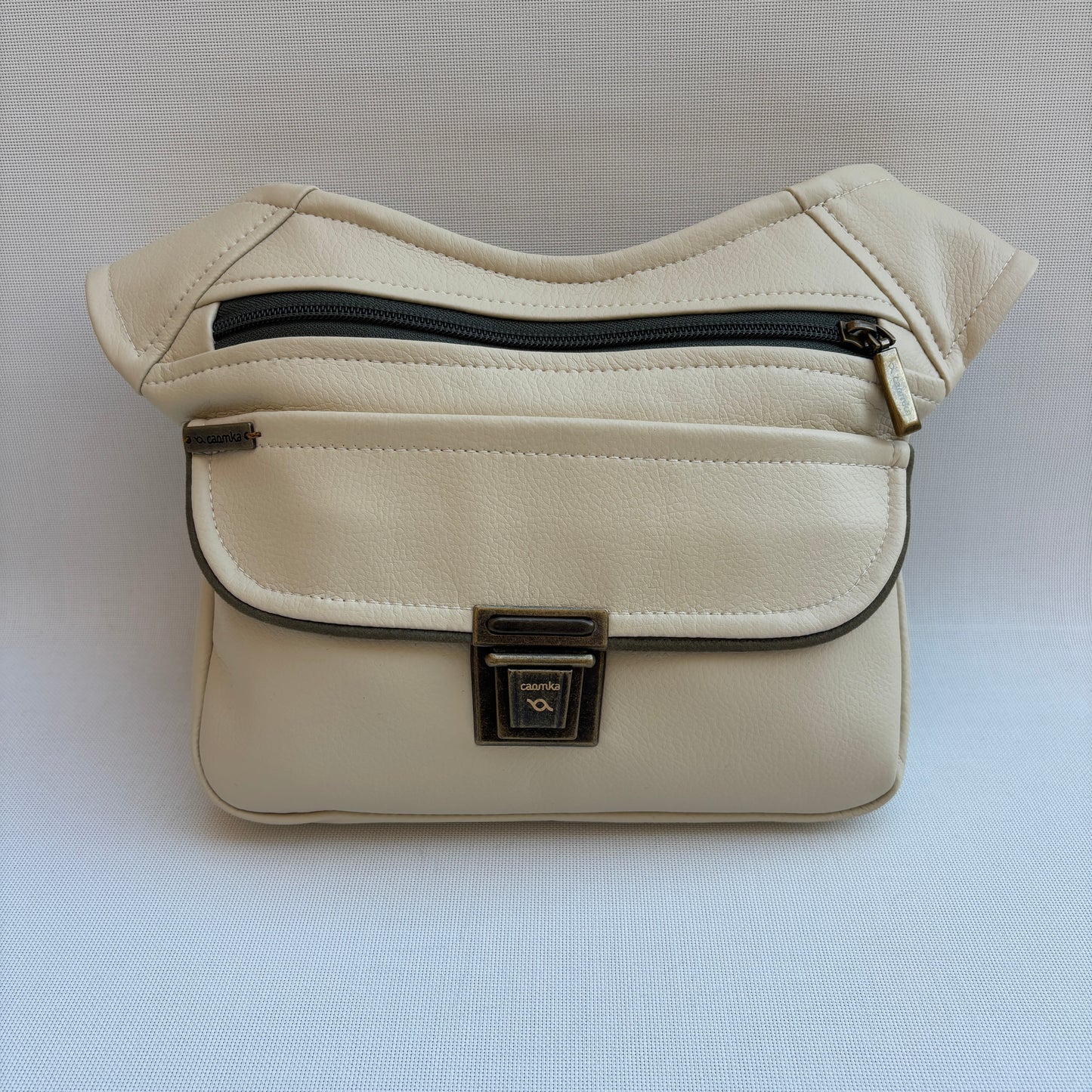 Riñonera Special Beige · Polipiel · Pieza Única Núm. 16631