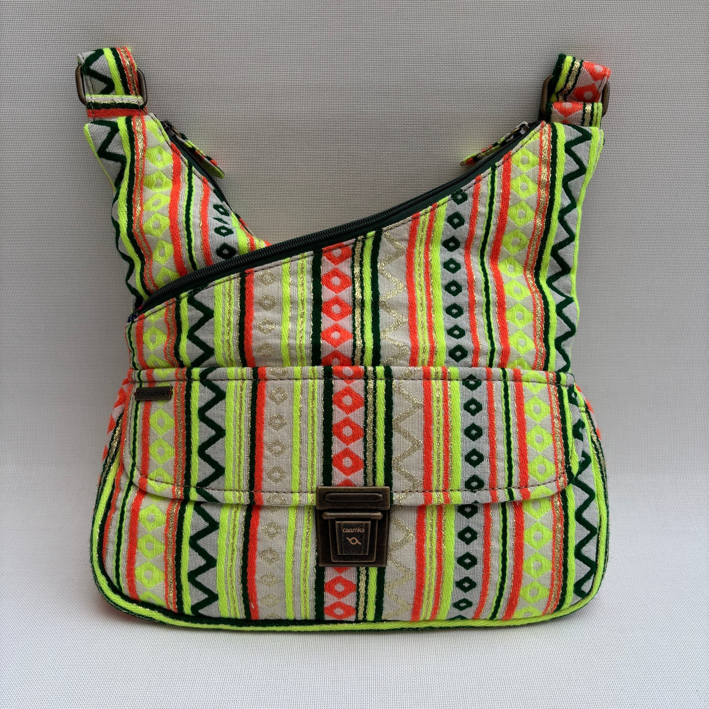 Bolso Bandolera Súper Caomka "Neon Jungle Spirit" · Pieza Única Núm. 18811
