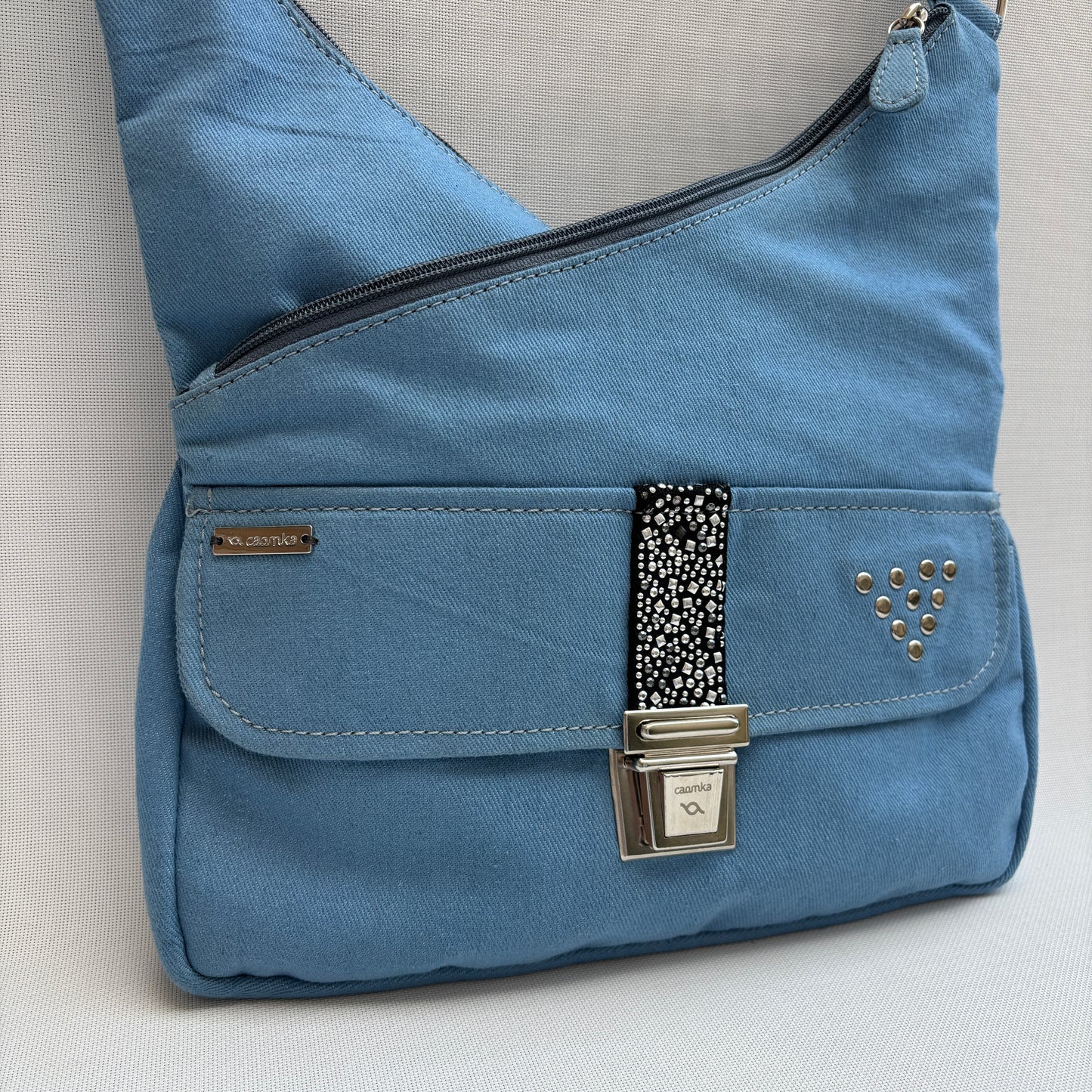 Bolso Bandolera Súper Caomka "Blue Rebel Shine" · Pieza Única Núm. 18812