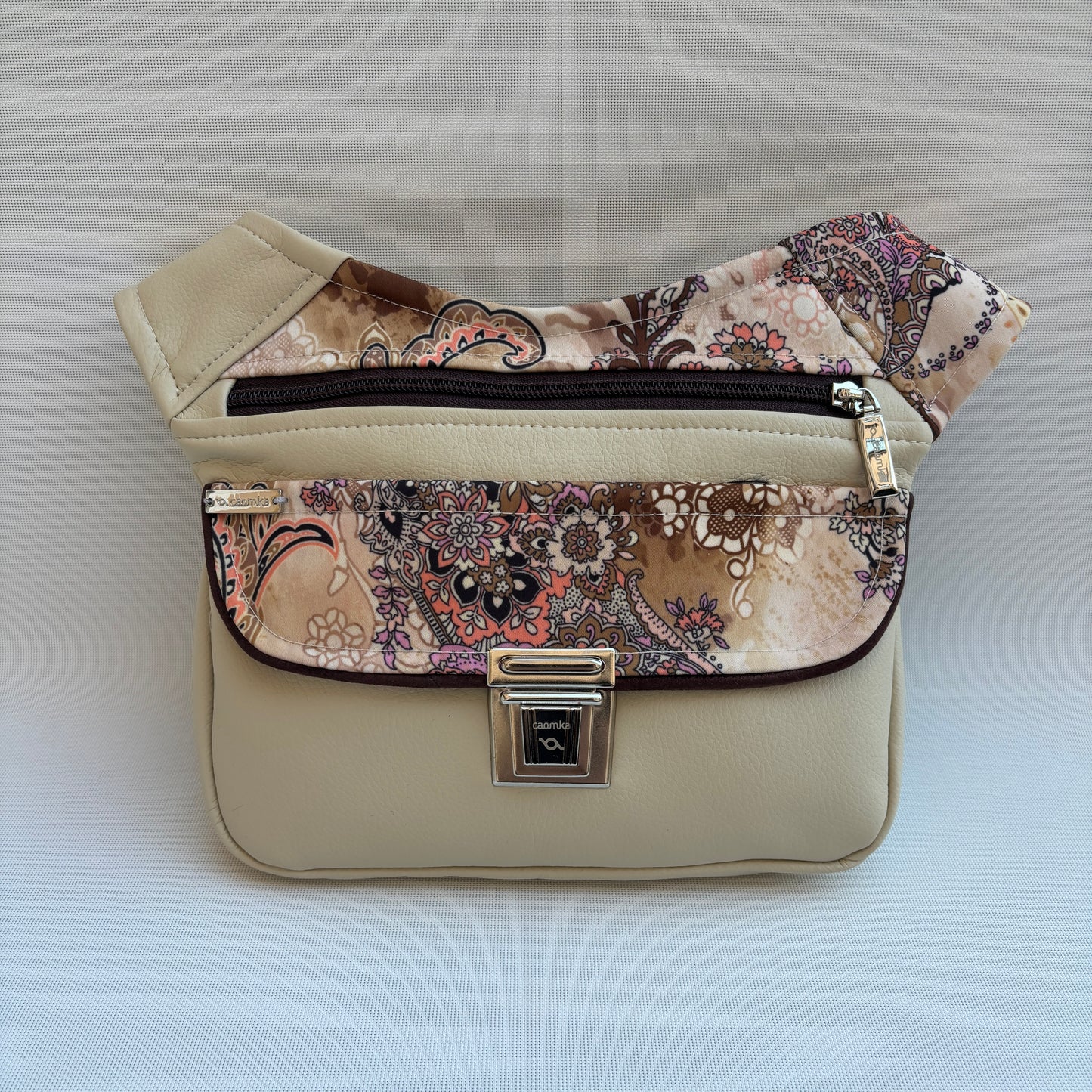Riñonera Beige & Art + Bolsillo trasero · Polipiel · Pieza Única Núm. 16632