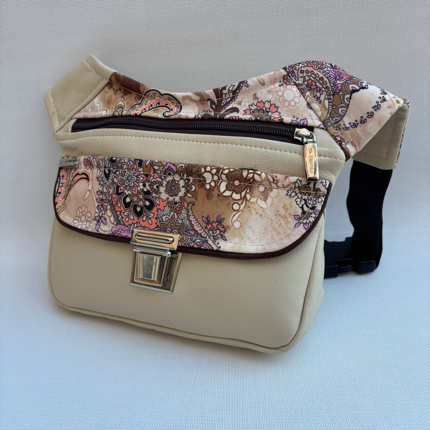 Riñonera Beige & Art + Bolsillo trasero · Polipiel · Pieza Única Núm. 16632