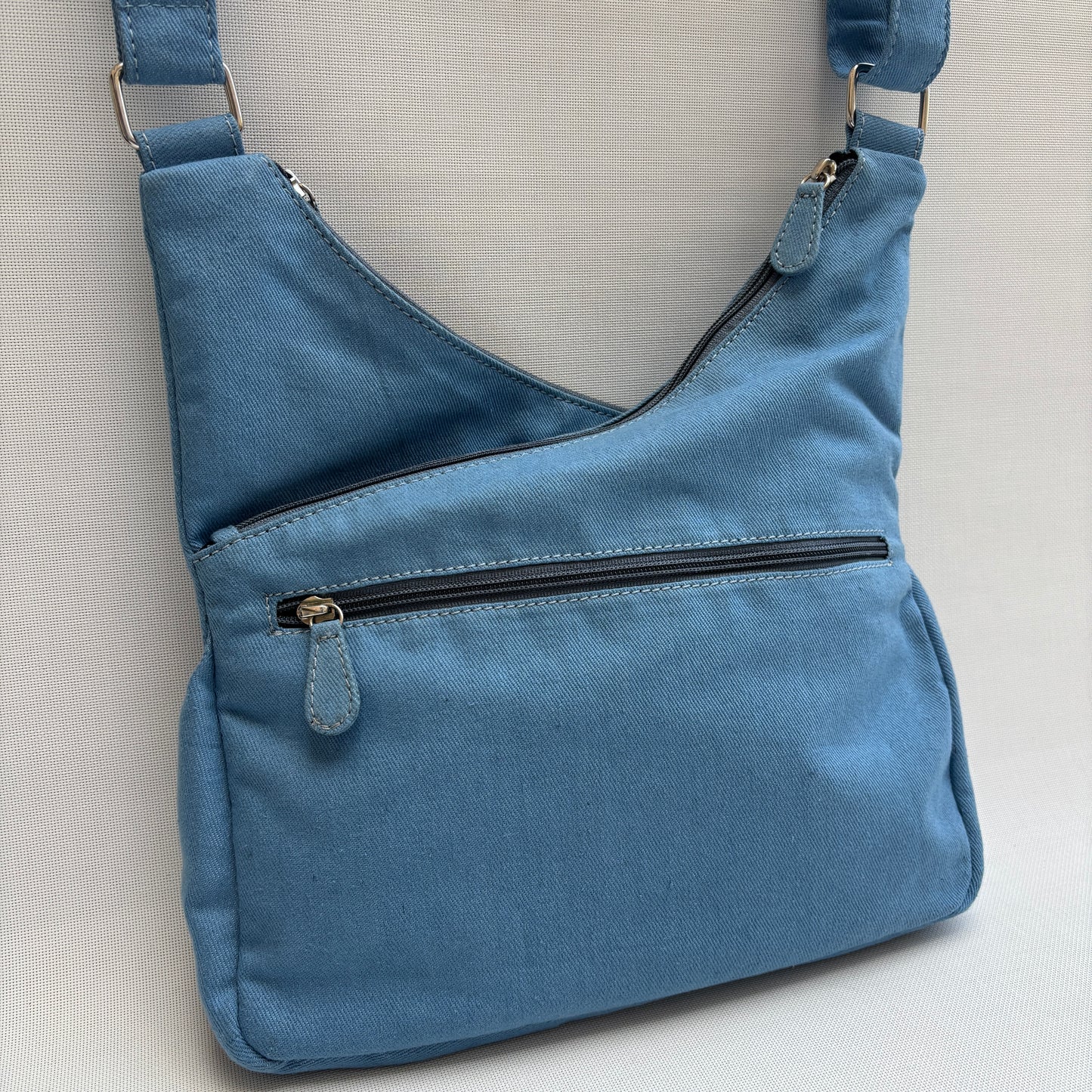Bolso Bandolera Súper Caomka "Blue Rebel Shine" · Pieza Única Núm. 18812