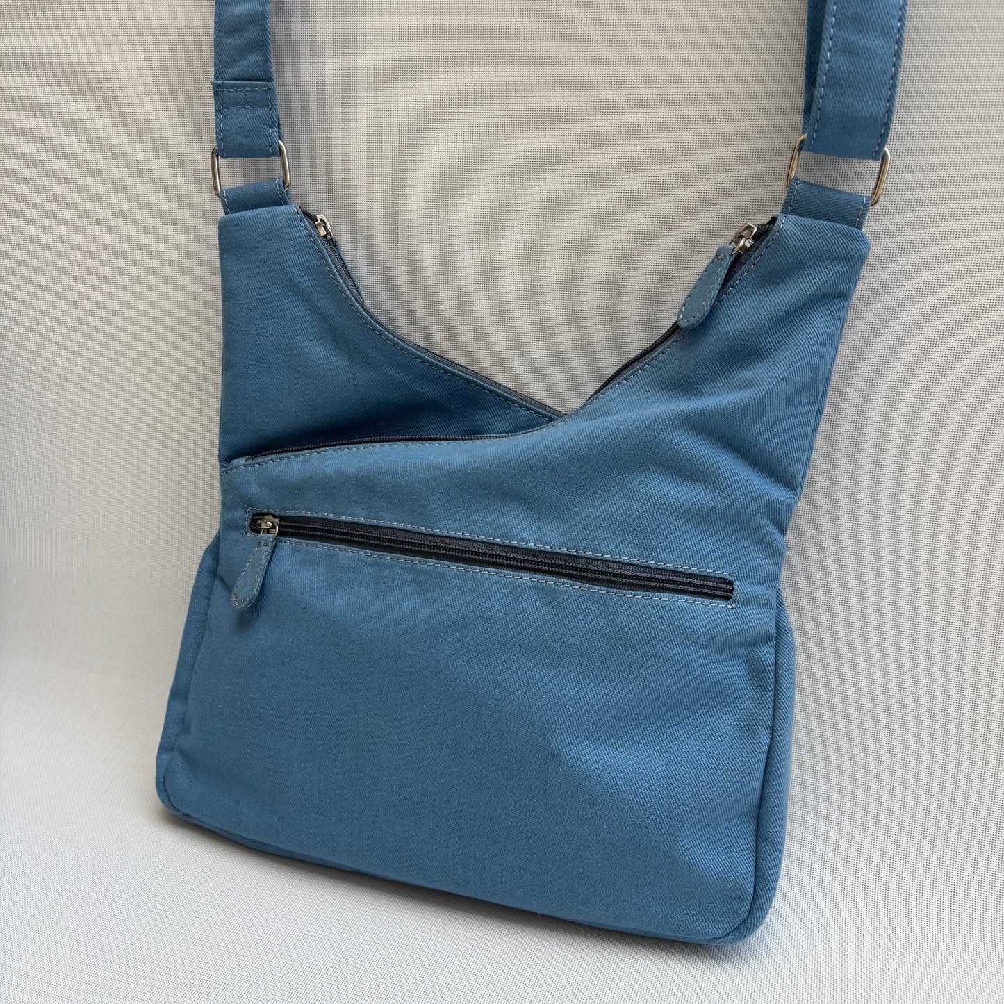 Bolso Bandolera Súper Caomka "Blue Rebel Shine" · Pieza Única Núm. 18812