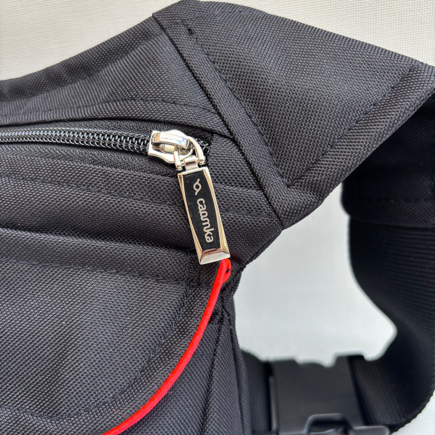 Special Black Contrast "Impermeable" + Bolsillo trasero · Pieza Única Núm. 17407