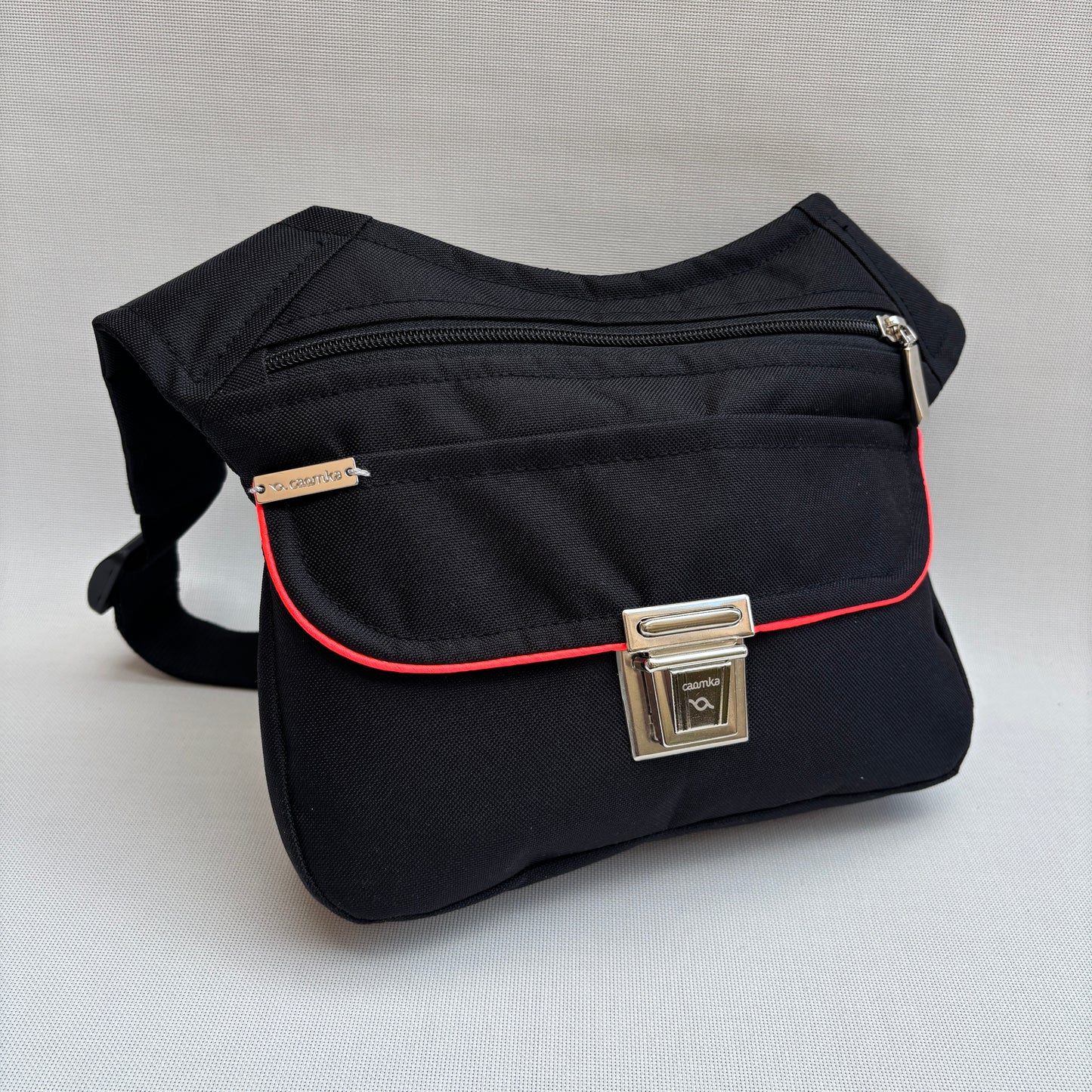 Special Black Contrast "Impermeable" + Bolsillo trasero · Pieza Única Núm. 17407