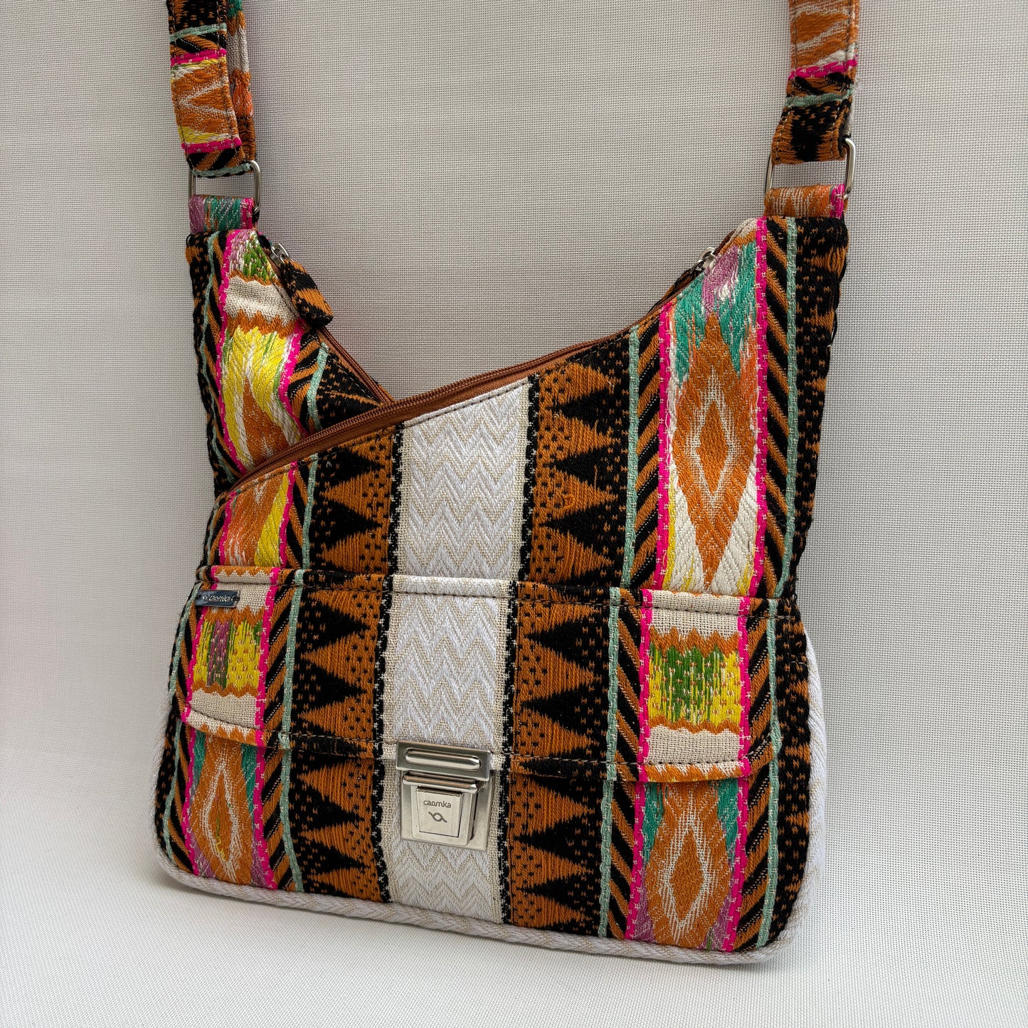 Bolso Bandolera Súper Caomka "Tribal Sunset Vibes" · Pieza Única Núm. 18802